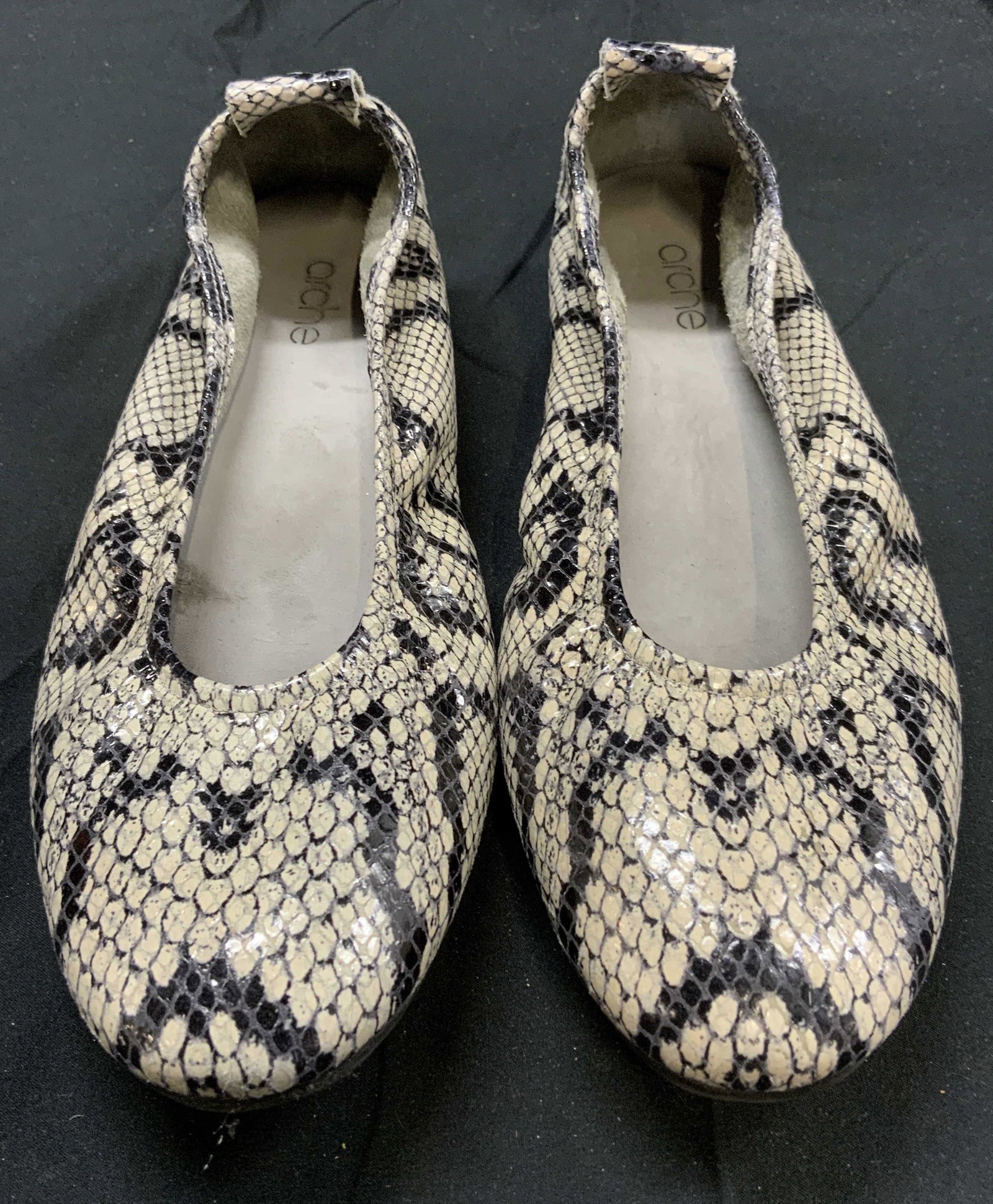 ARCHE Luxury Black Snakeskin Style Leather Flats (1 of 7)