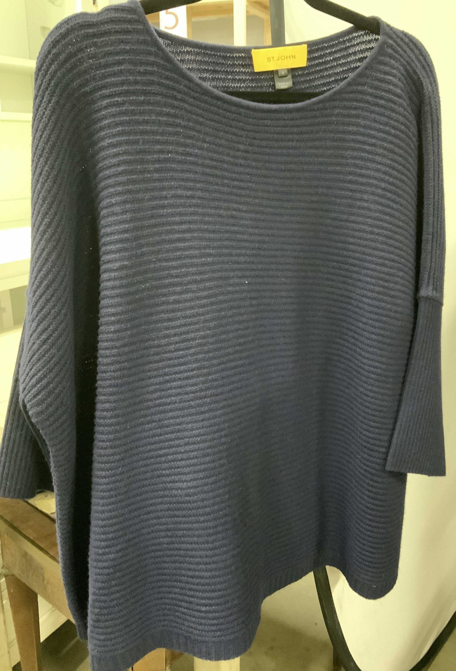 ST JOHN Oversized CASHMERE RIBBED SWEATER (1 of 6)