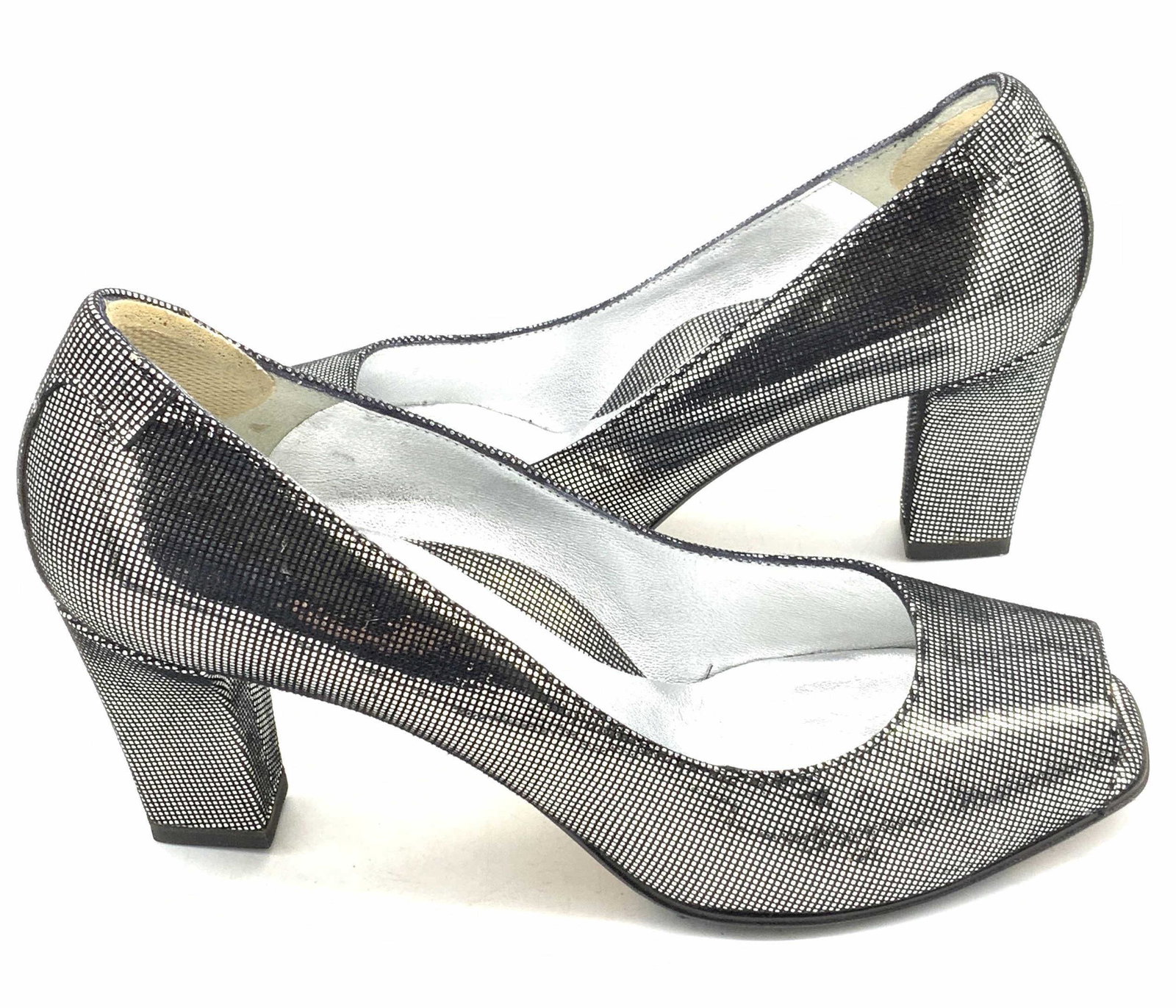 TARYN ROSE Metallic Silver Peep Toe Heels ITALY (1 of 6)