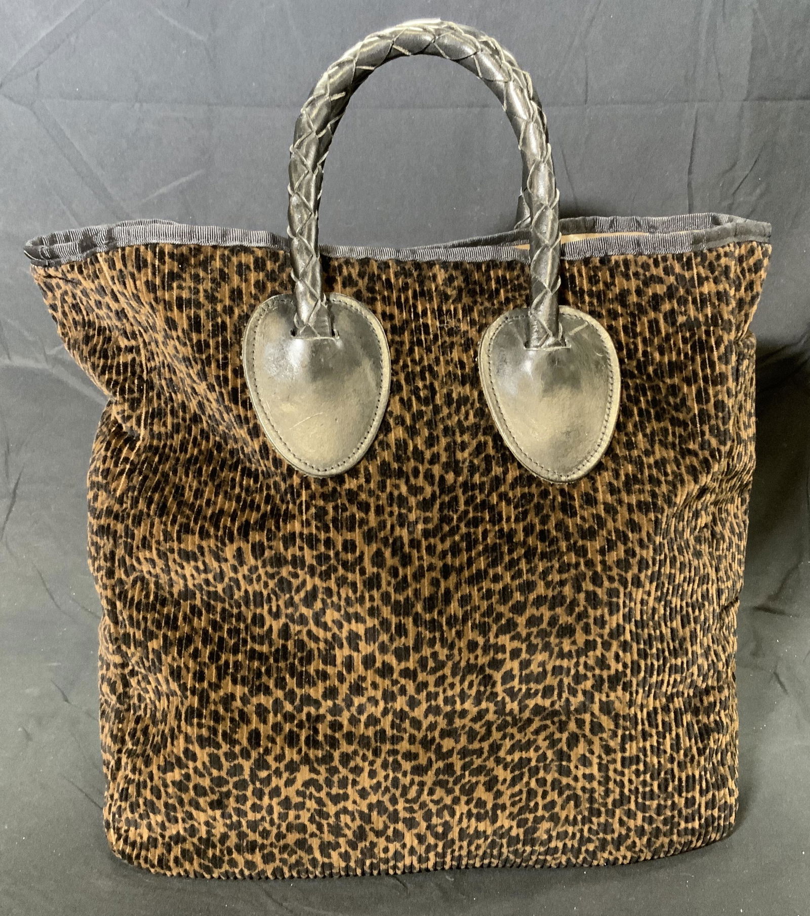Unlabeled Designer Animal Print Tote Bag & Pouch (1 of 8)