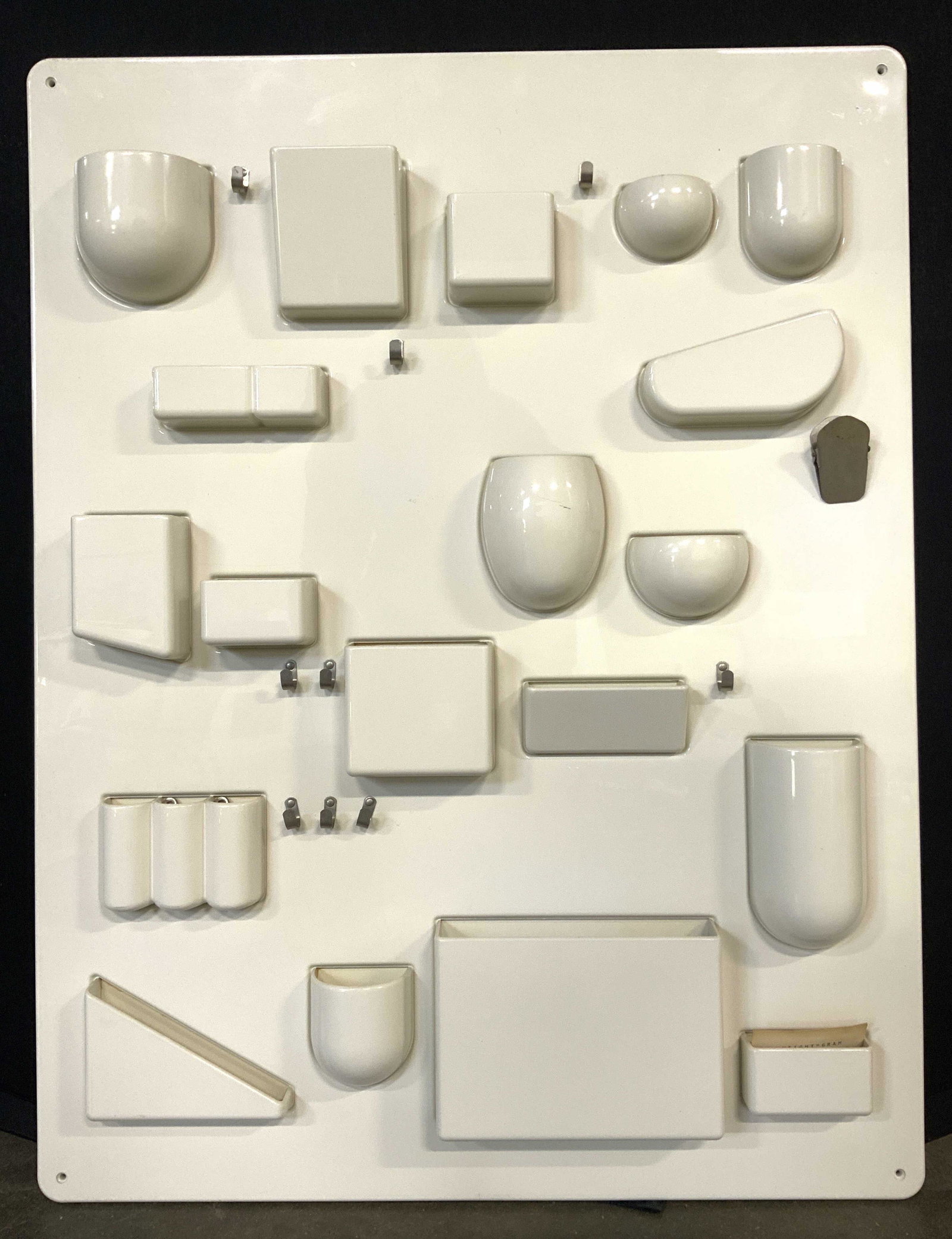DOROTHEE BECKER Pocketed Wall Organizer (1 of 8)