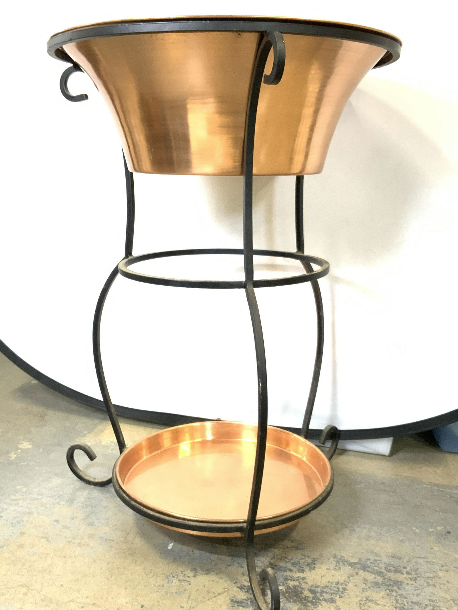 Smith & Hawken Copper & Iron Beverage Stand (0195) on Jul 20, 2022