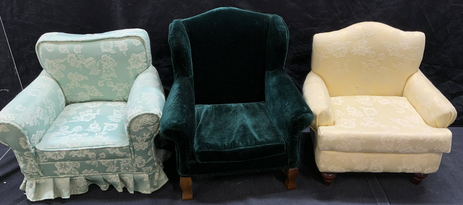 Group Lot Salesman & Doll Size Sample Furniture (1 of 6)