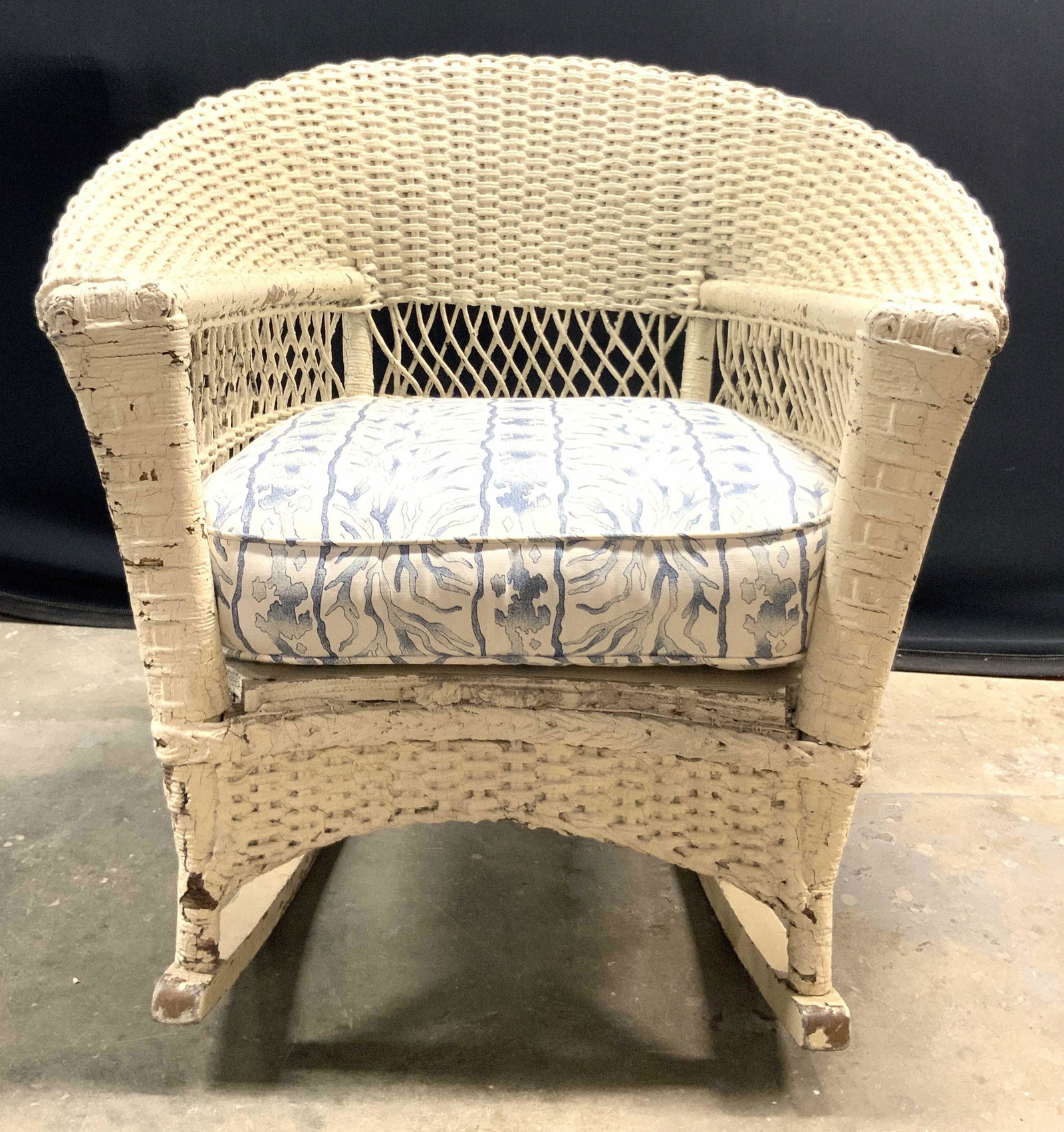 Vintage Wicker & Lacker Rocking Chair (1 of 10)