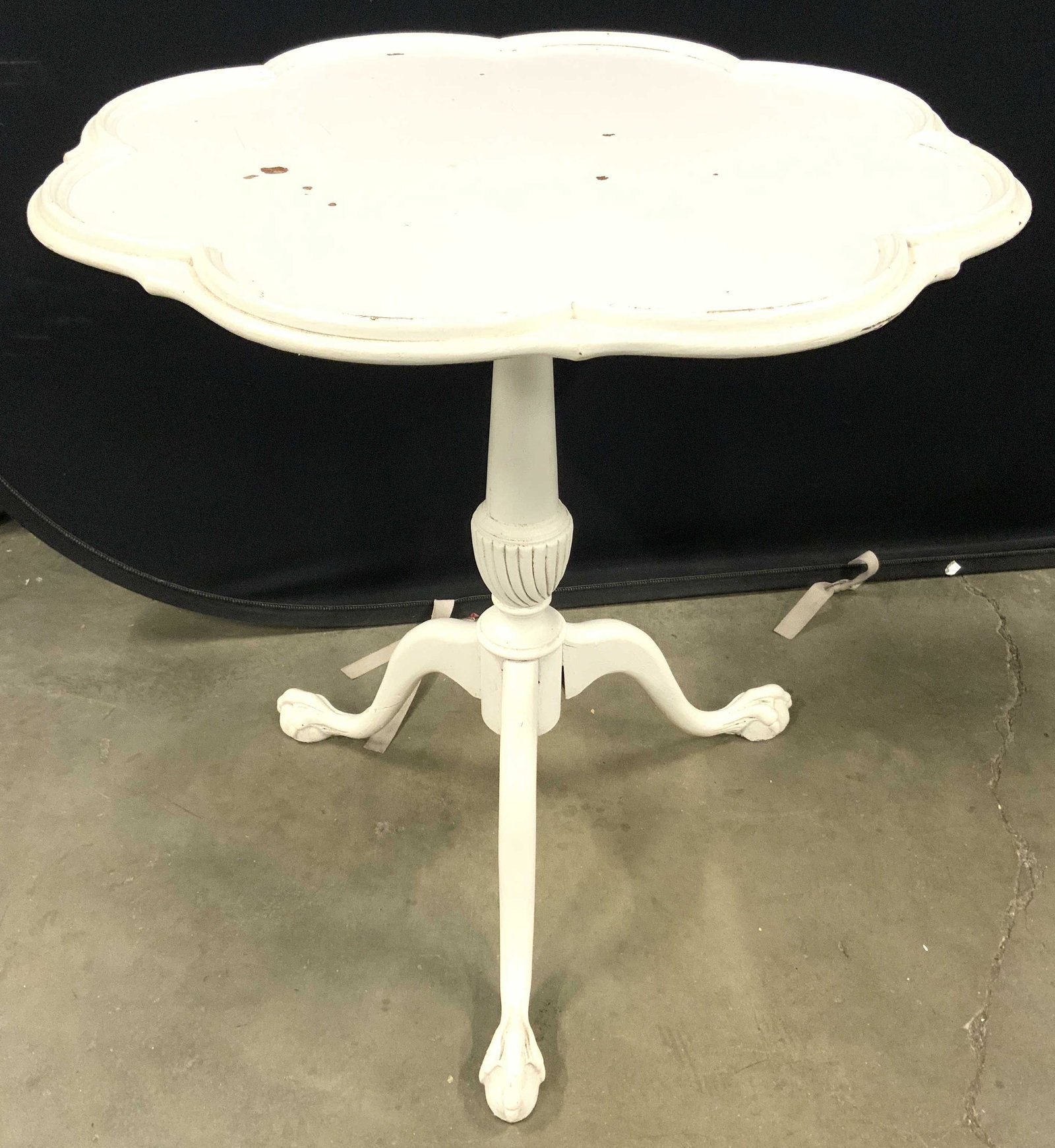 Vntg White Wooden Pedestaled Pie Crust Table (1 of 8)