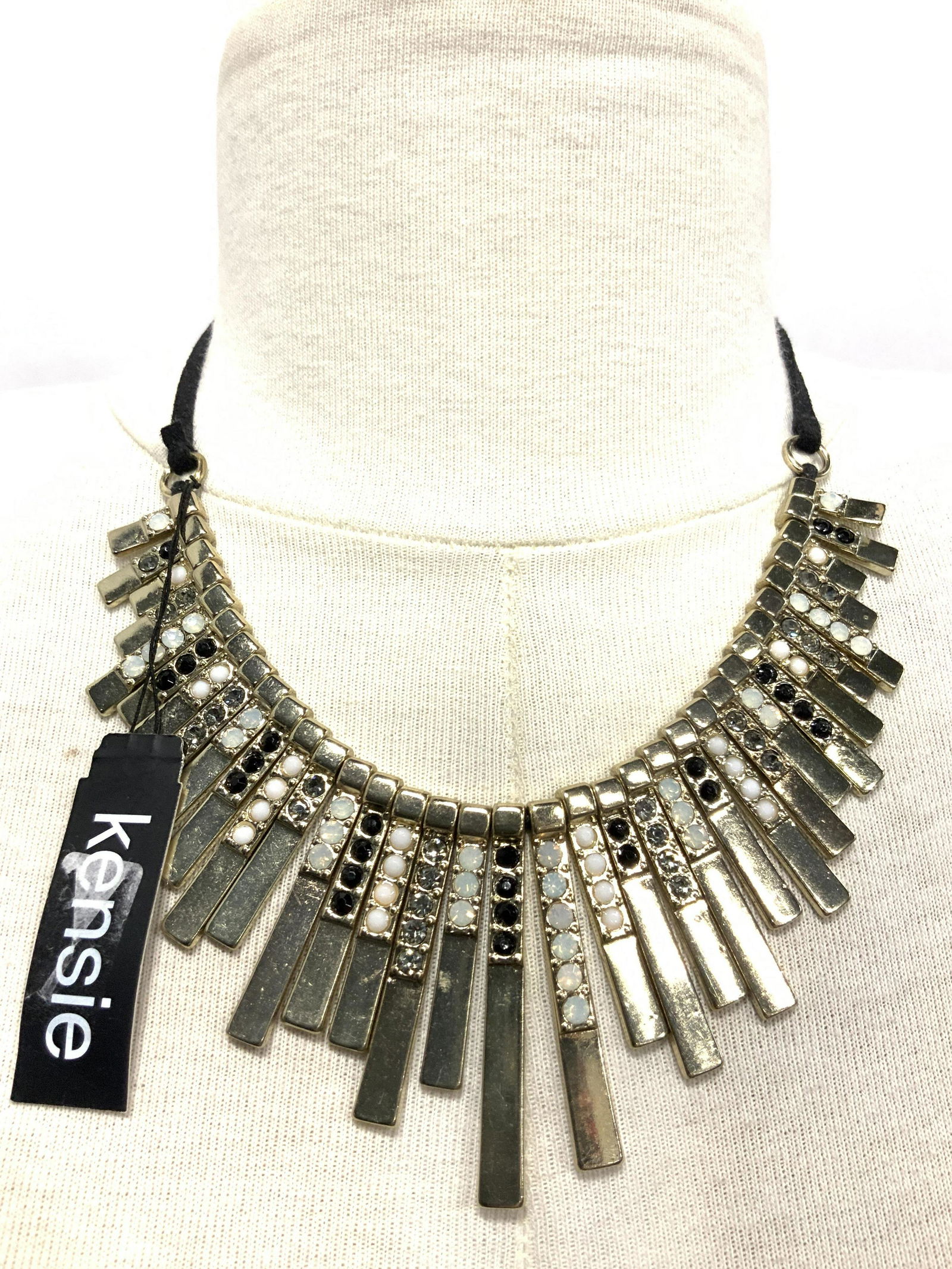 KENSIE Signed Statement Collar Necklace (1 of 5)