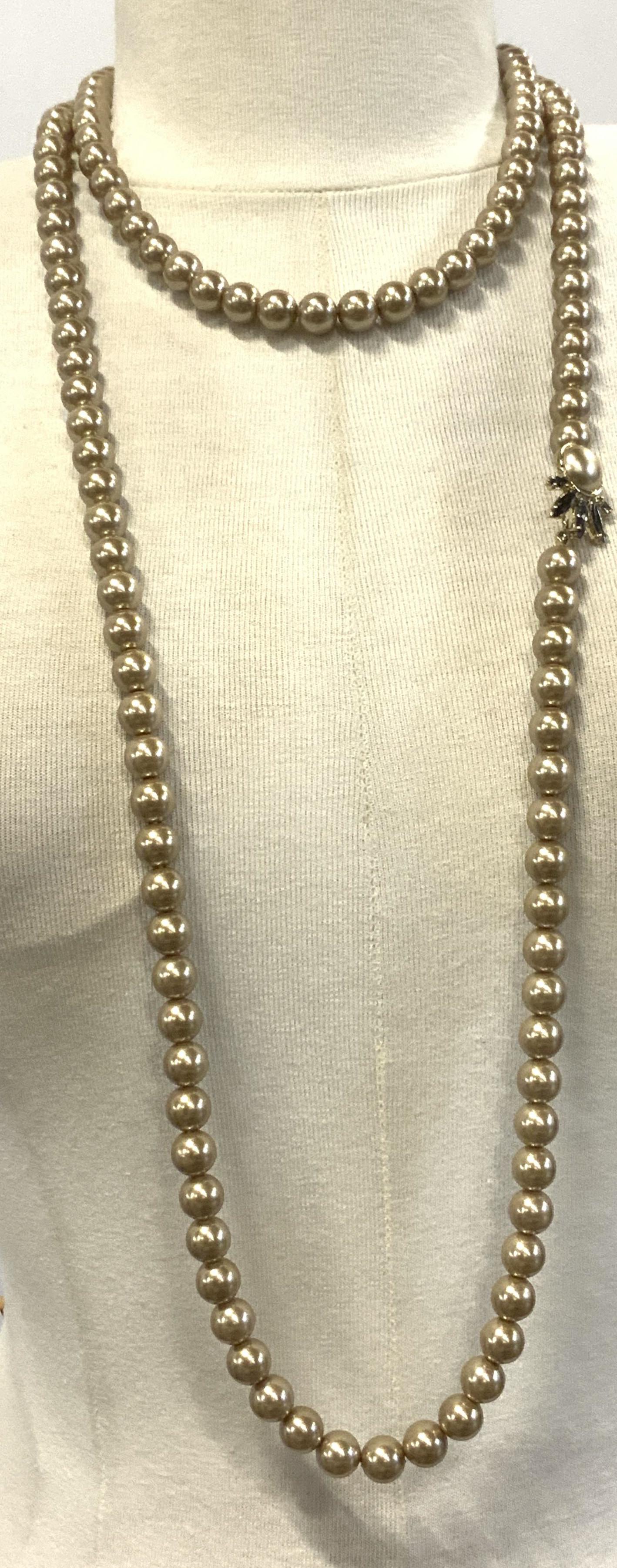 ANN TAYLOR Chocolate Pearlescent Necklace NWT (1 of 4)