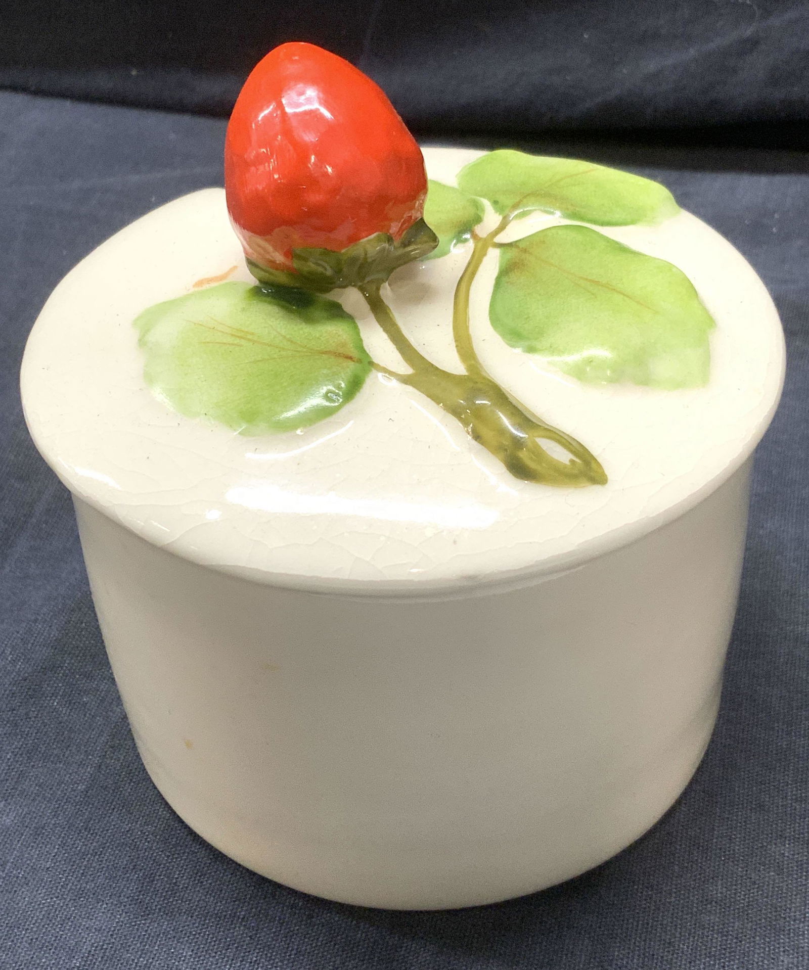 Strawberry Relief Ceramic Lidded Sugar Bowl (1 of 4)