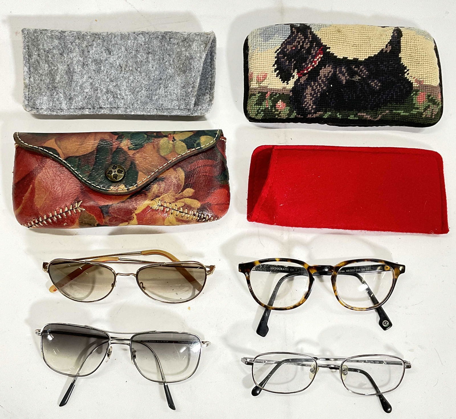 Lot 4 Glasses & Cases: Lot 4 Glasses & Cases. Fashion accessories, glasses, eyesglasses, sunglasses.