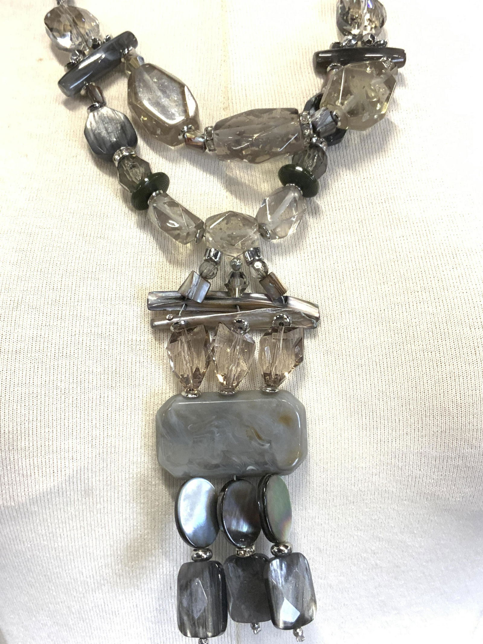 CHICOS Pendant Statement Necklace NWT (1 of 4)