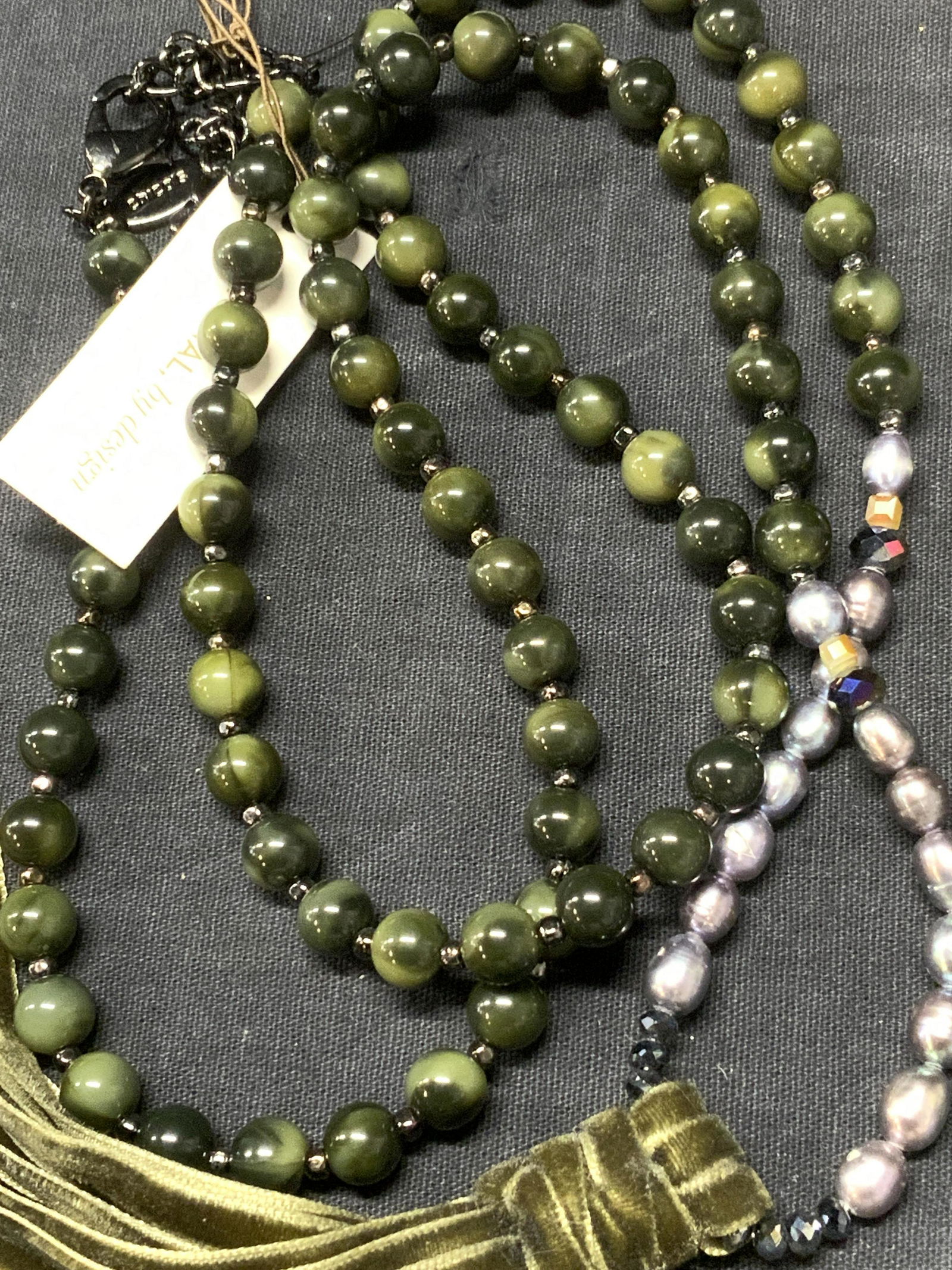 CHICOS Green Beaded Pendant Necklace NWT (1 of 4)