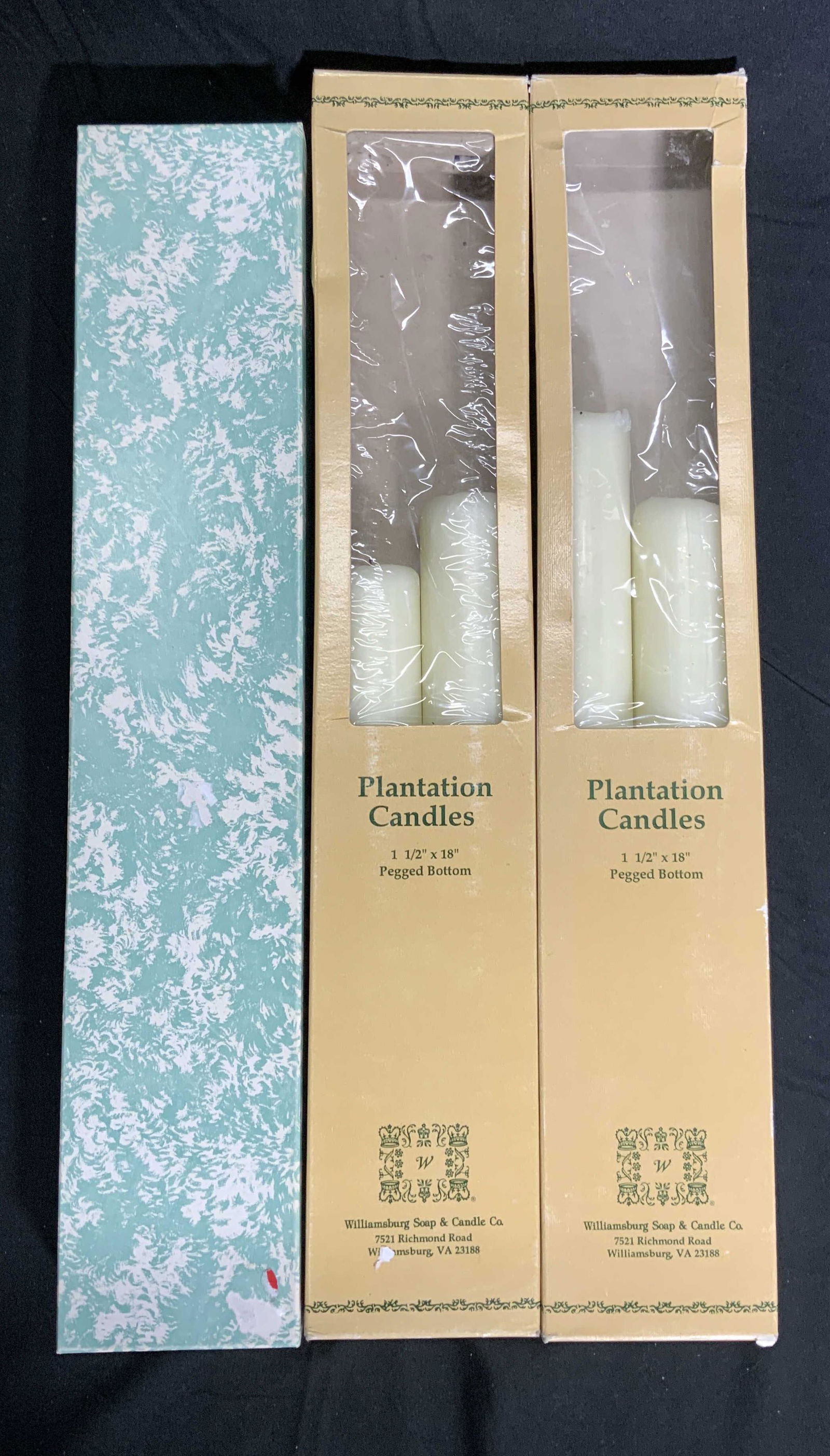 Group Plantation & Vassar Oversized Candles (1 of 9)