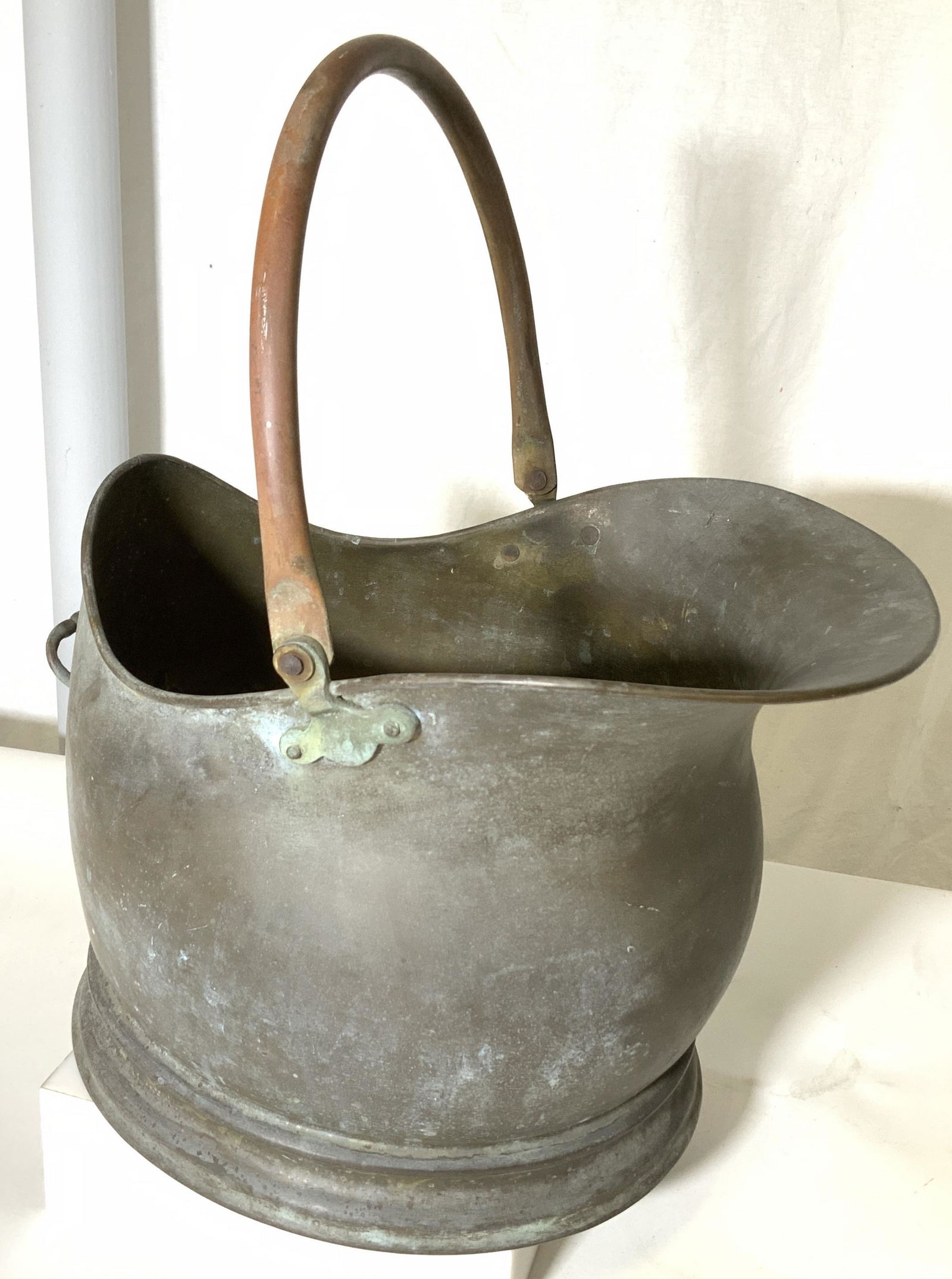 Vintage Metal Coal Scuttle With Handle (1 of 8)