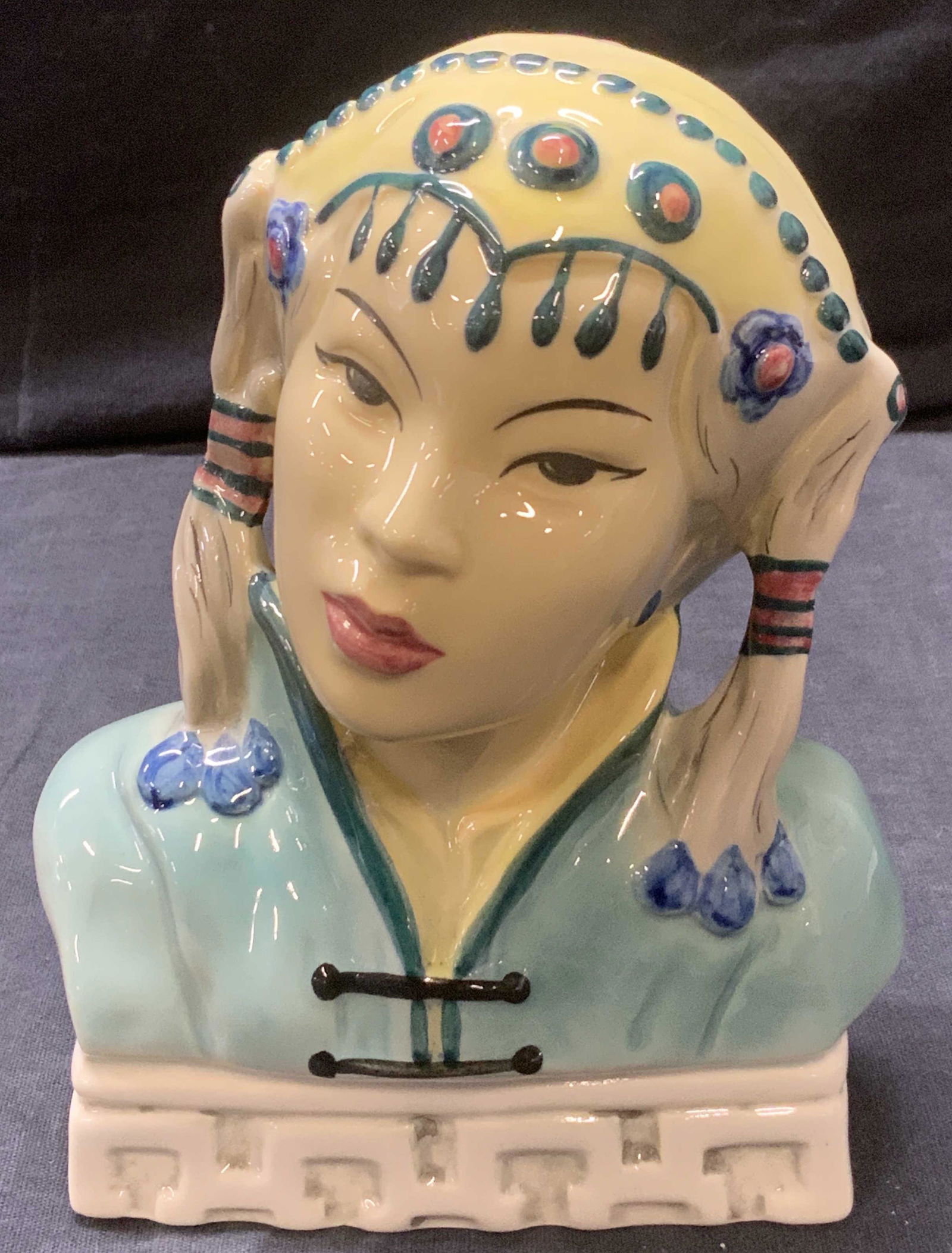 GOLDCREST Signed Handmade Mongolhead Bust (1 of 6)