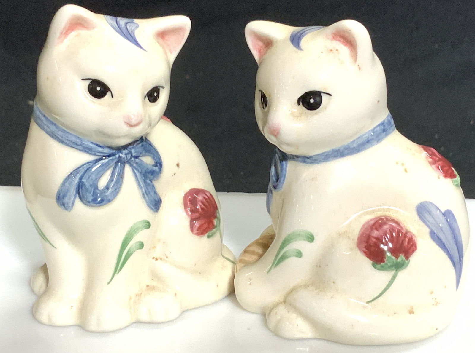 Pair Lenox Cat Porcelain Salt/Pepper Shakers (1 of 5)