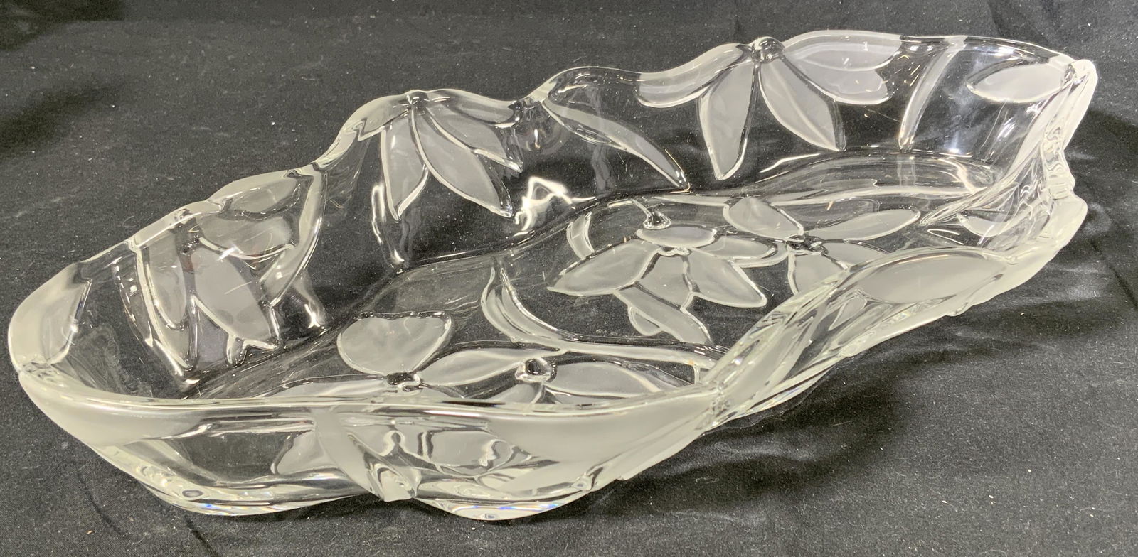Frosted Pressed Glass Serving Dish (1 of 5)