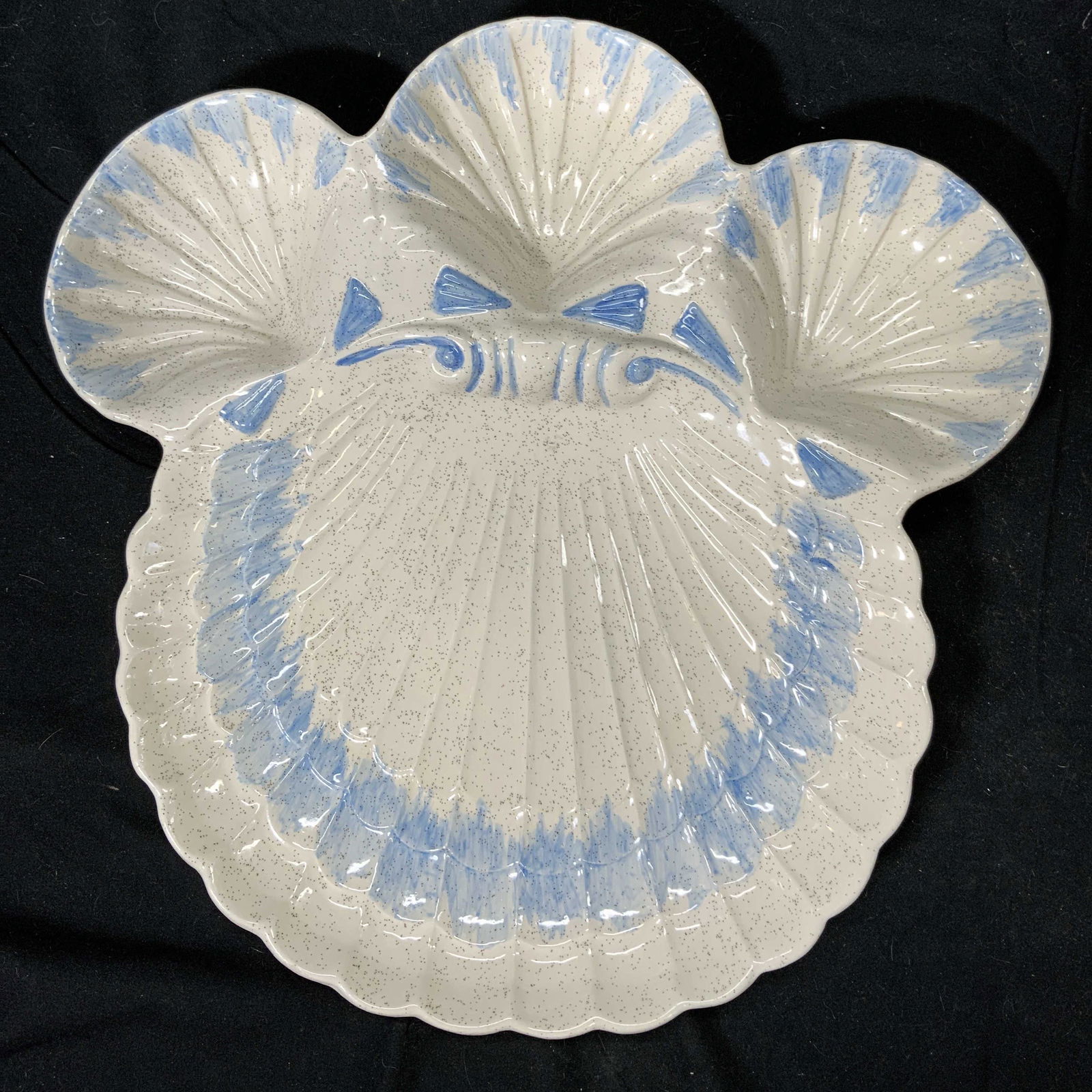 Vintage Signed Ceramic Shell Motif Serving Dish (1 of 5)