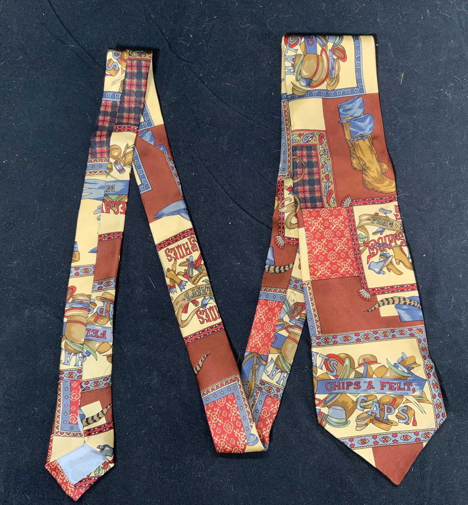 Vintage Italian Silk Tie w Cowboy Motif (1 of 5)