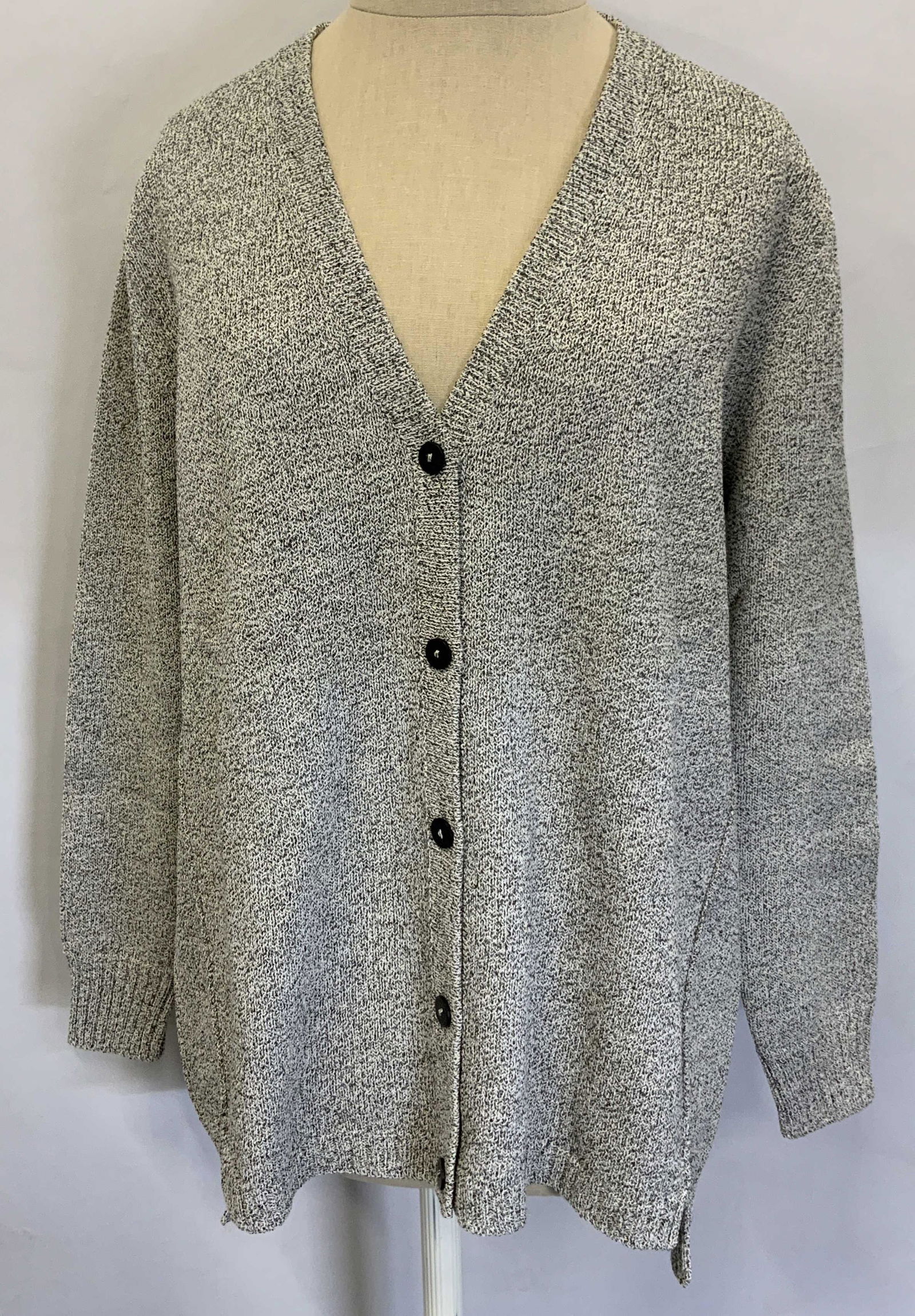 BARBARA WELLS STUDIO Grey Cardigan Sweater (1 of 4)