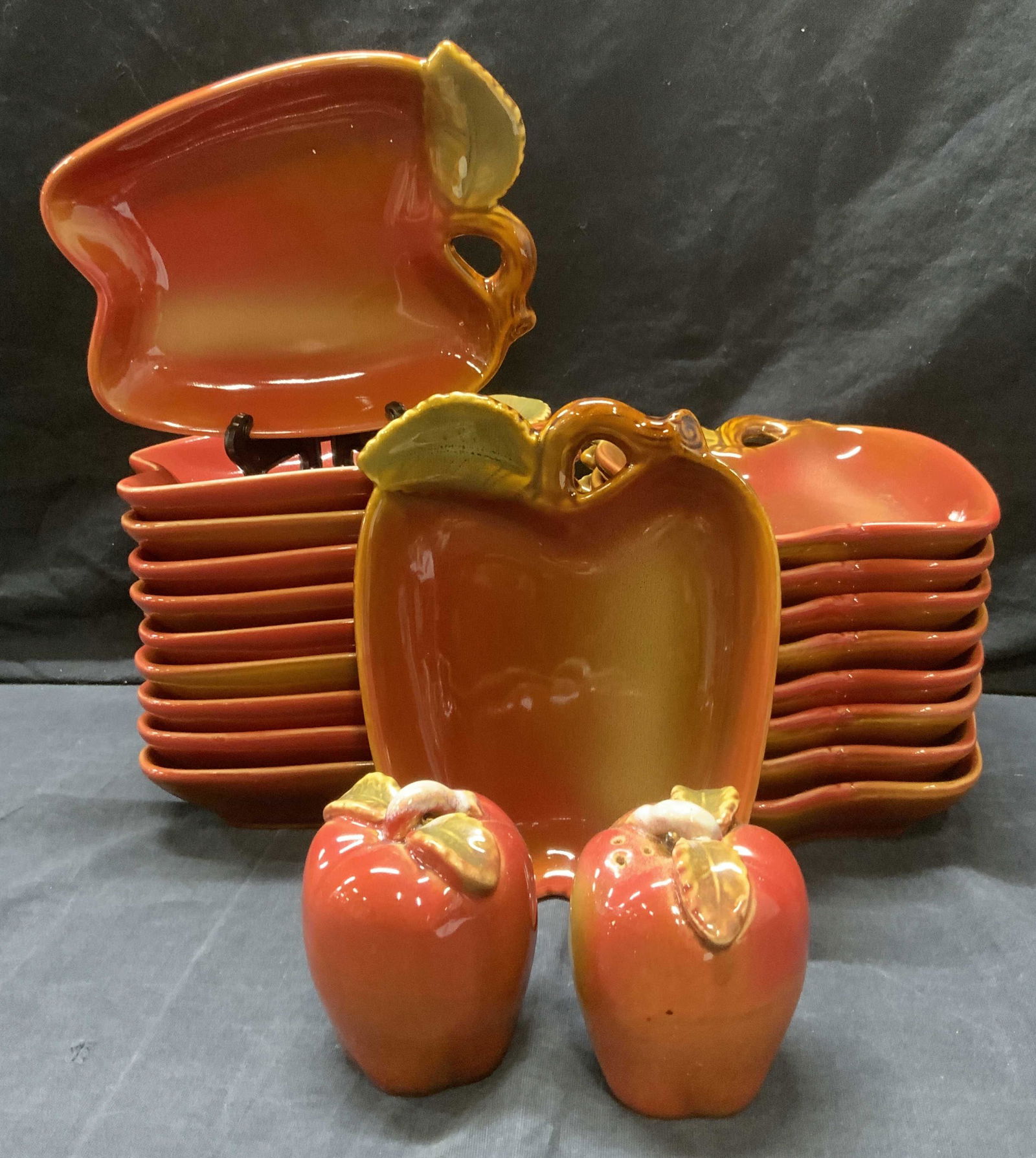 Ceramic Set of Apple Plates & Condiment Shakers (1 of 5)