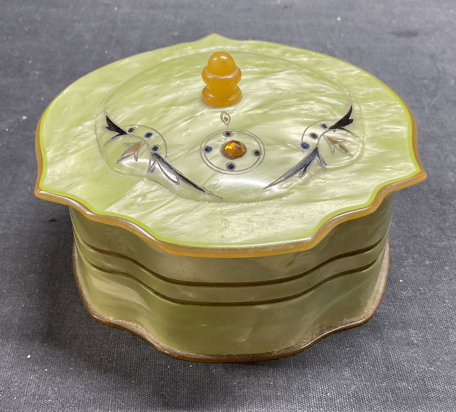 Vintage Celluloid & Bakelite Dressing Box (1 of 5)