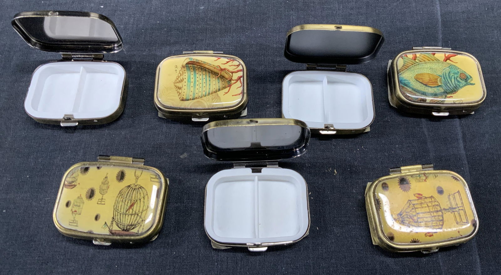 Lot 7 TIM COFFEY Pill Boxes (1 of 4)