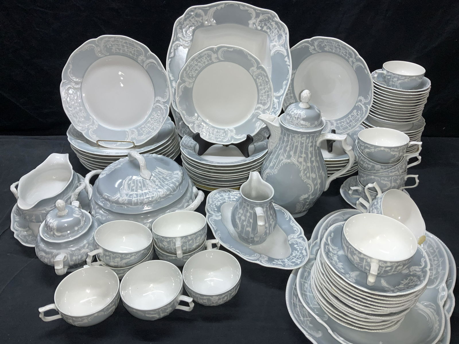 ROSENTHAL SANSSOCI Porcelain Dinnerware Set 94 (1 of 11)