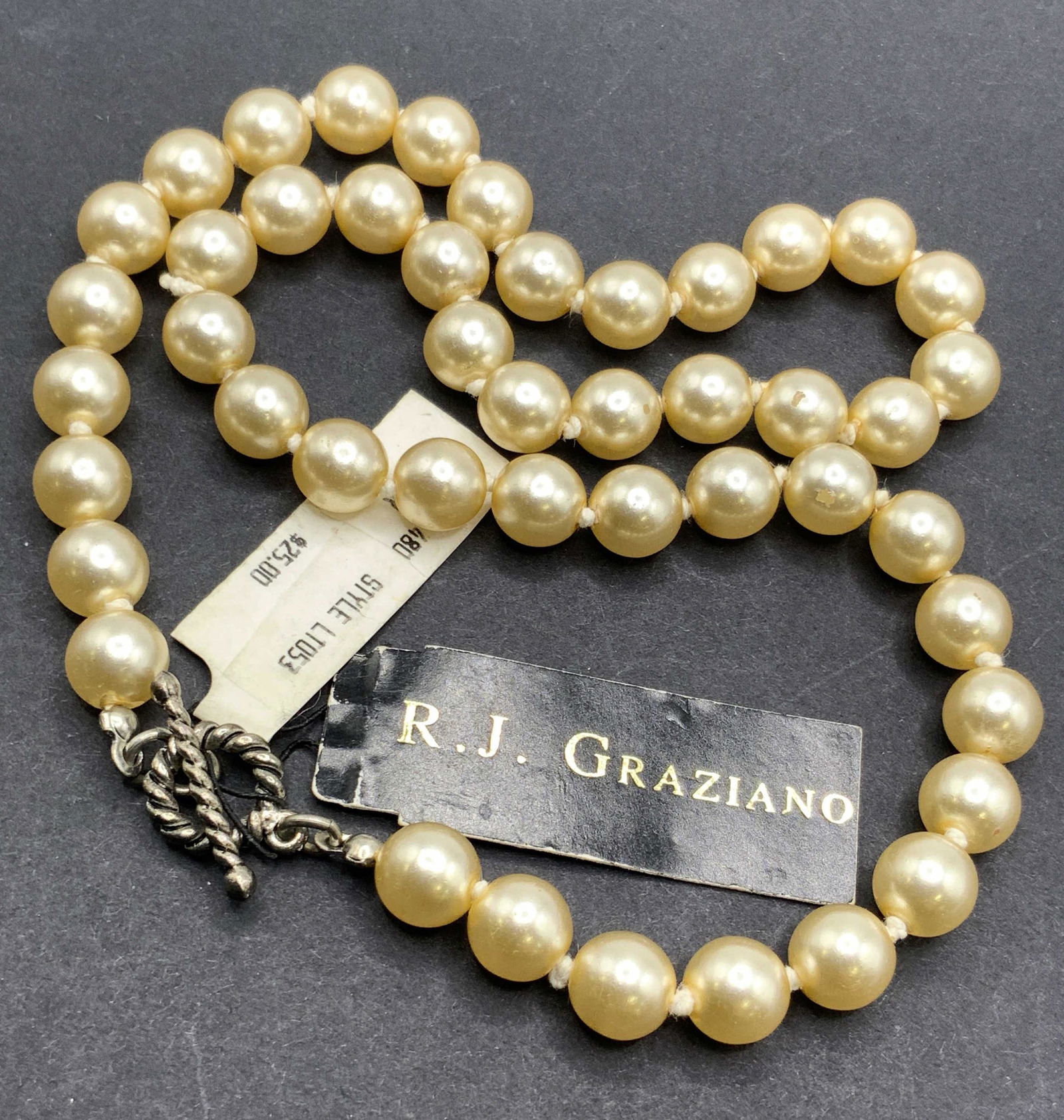 RJ GRAZIANO NWT Pearlescent Beaded Toggle Necklace (1 of 6)