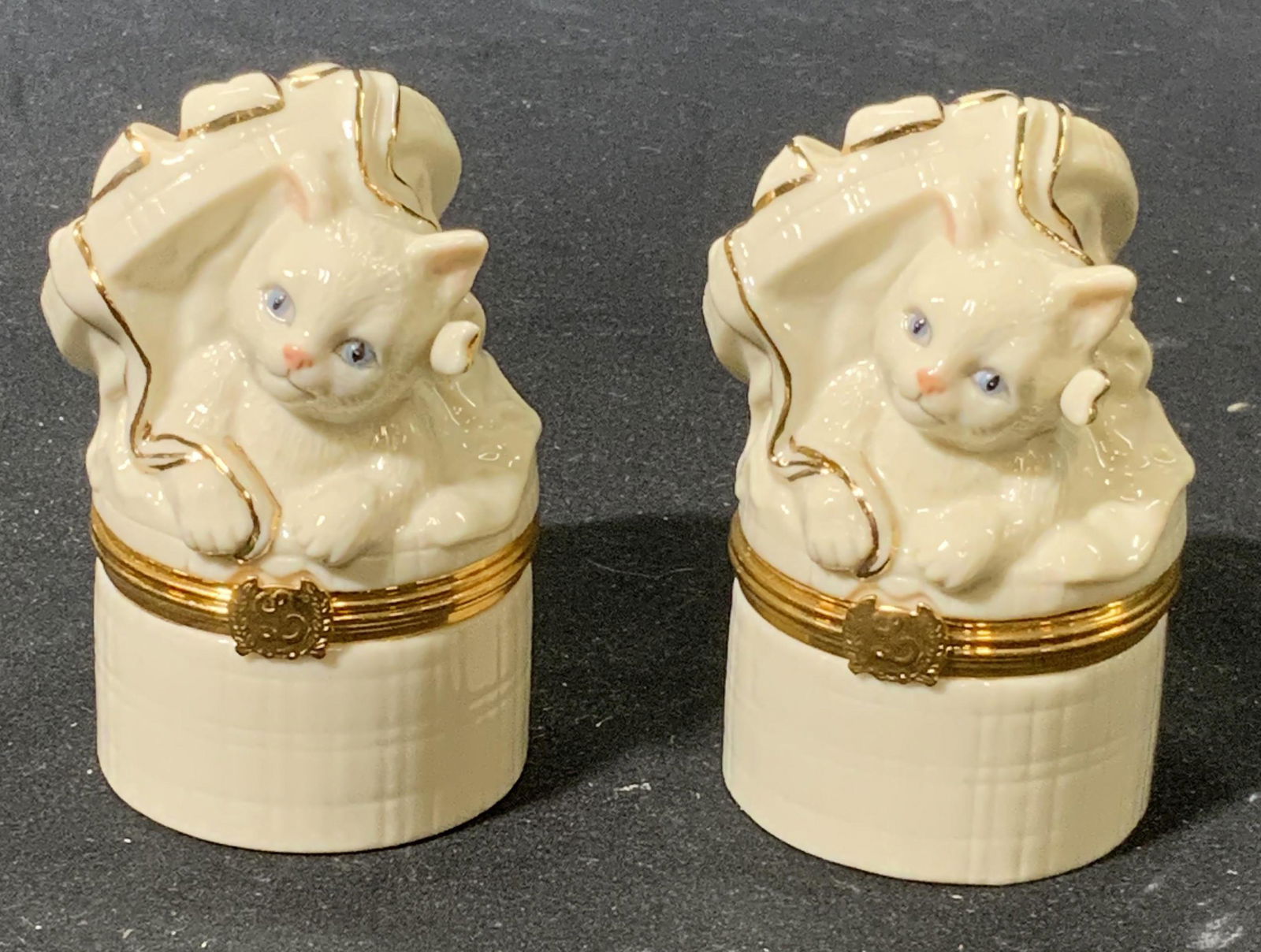 Lot 2 LENOX Cats Surprise Trinket Boxes (1 of 5)