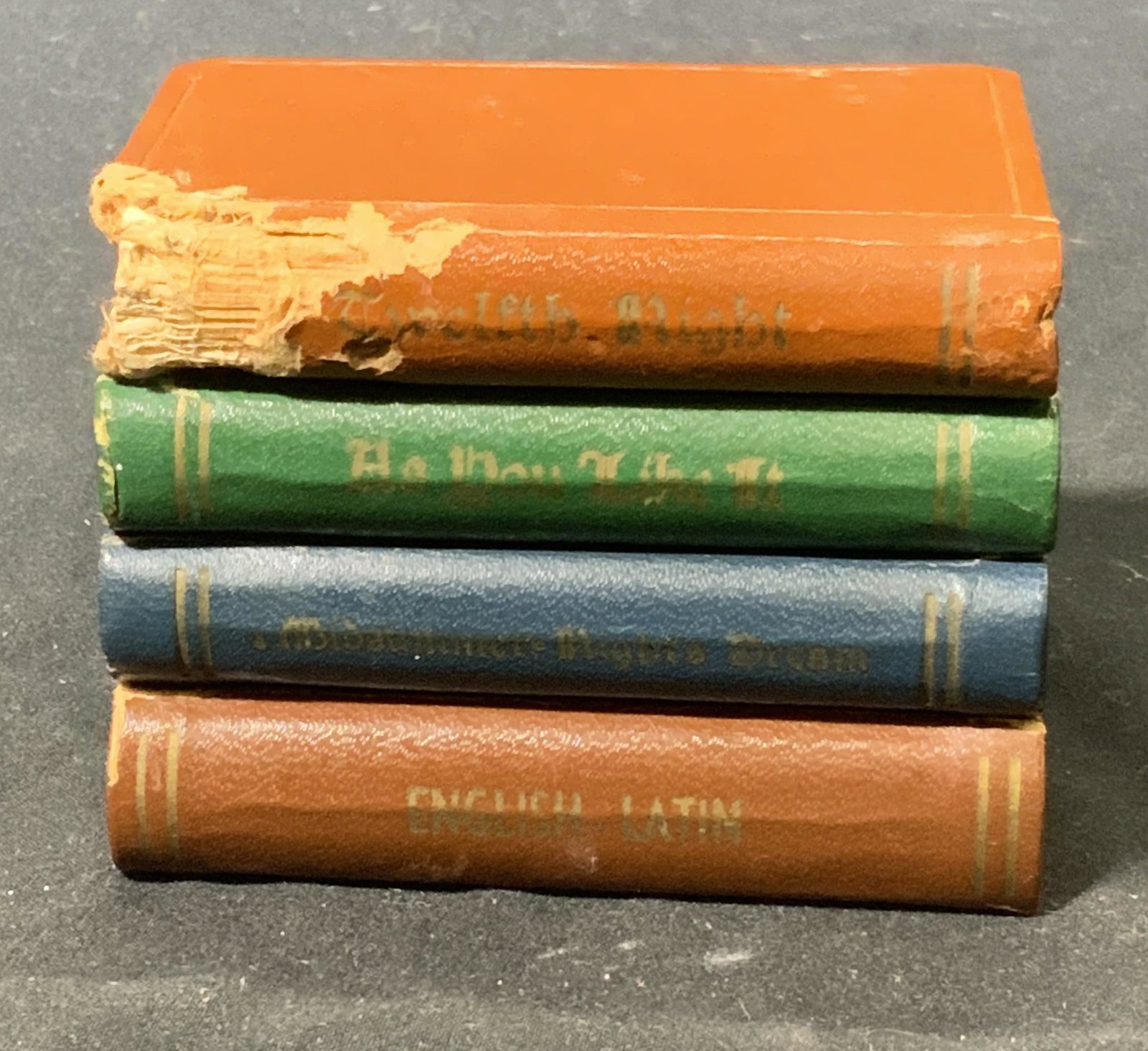 Shakespeare & More Midget Classics Mini Books: Lot of 4 Midget Classics books published by COLLIER. Vintage condition with wear to book covers and pages. Includes Shakespeares Twelfth Night, A Midsummer Nights Dream, and As You Like It, and an Eng