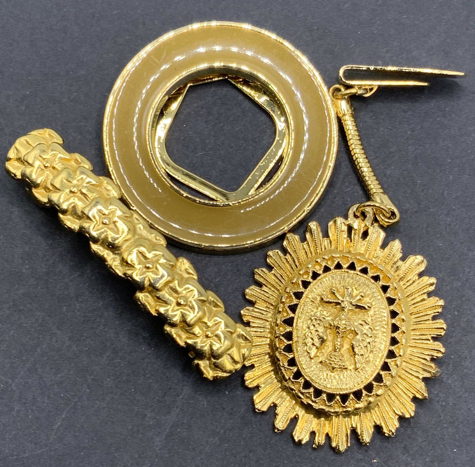 3 Vntg Accessories, Shoe Clip, Hair Clip, & More (1 of 10)