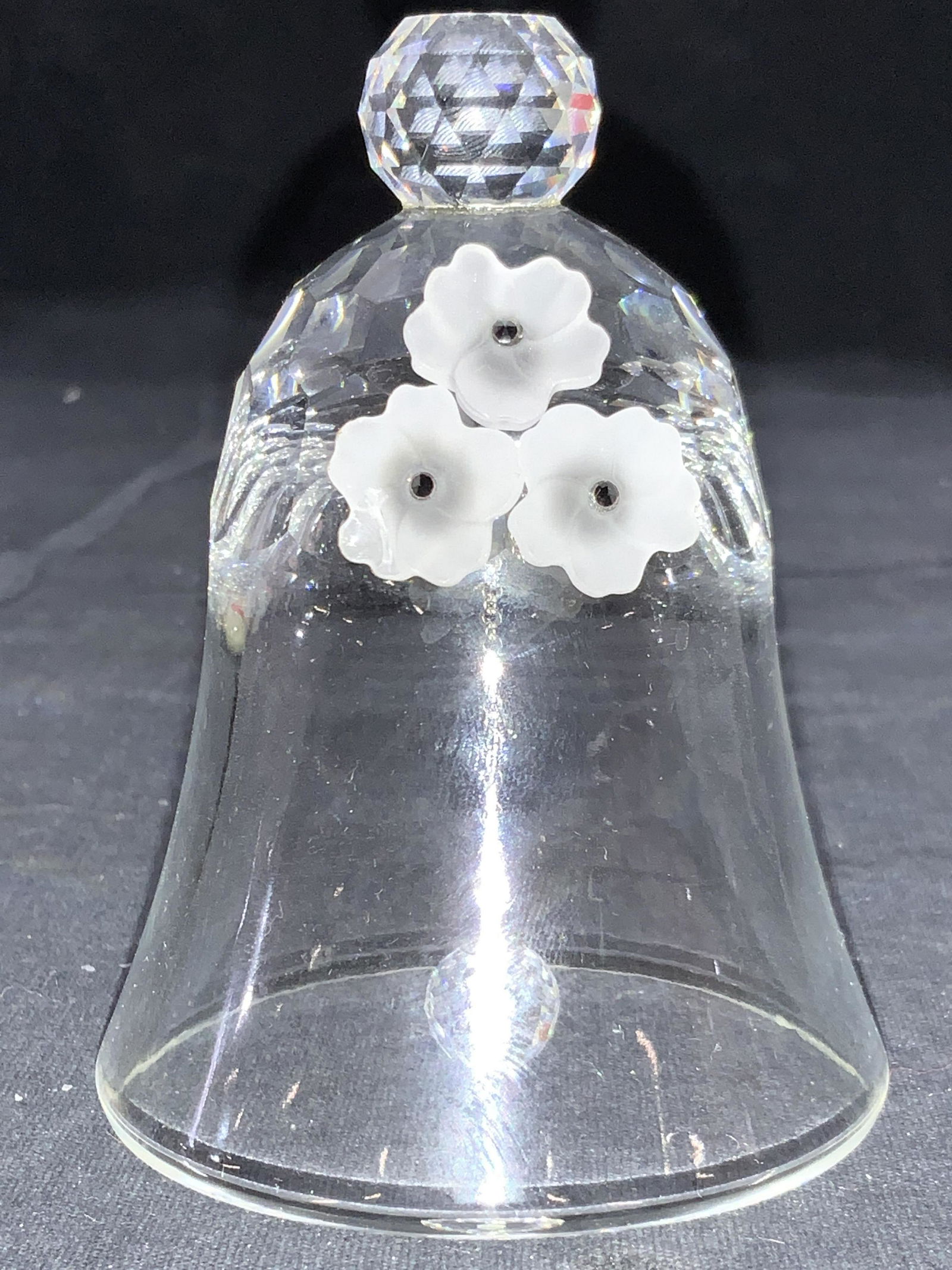 Cut Crystal Bell, Decorative Accessory (1 of 6)