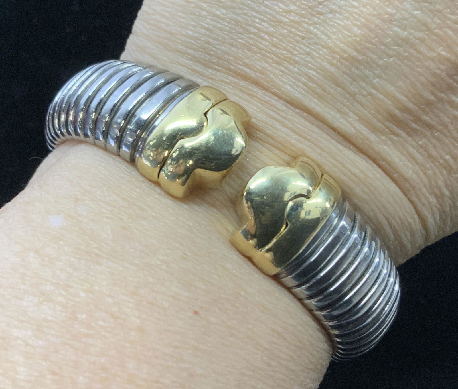 18K Gold BVLGARI style Cuff Bracelet, Italy (1 of 6)