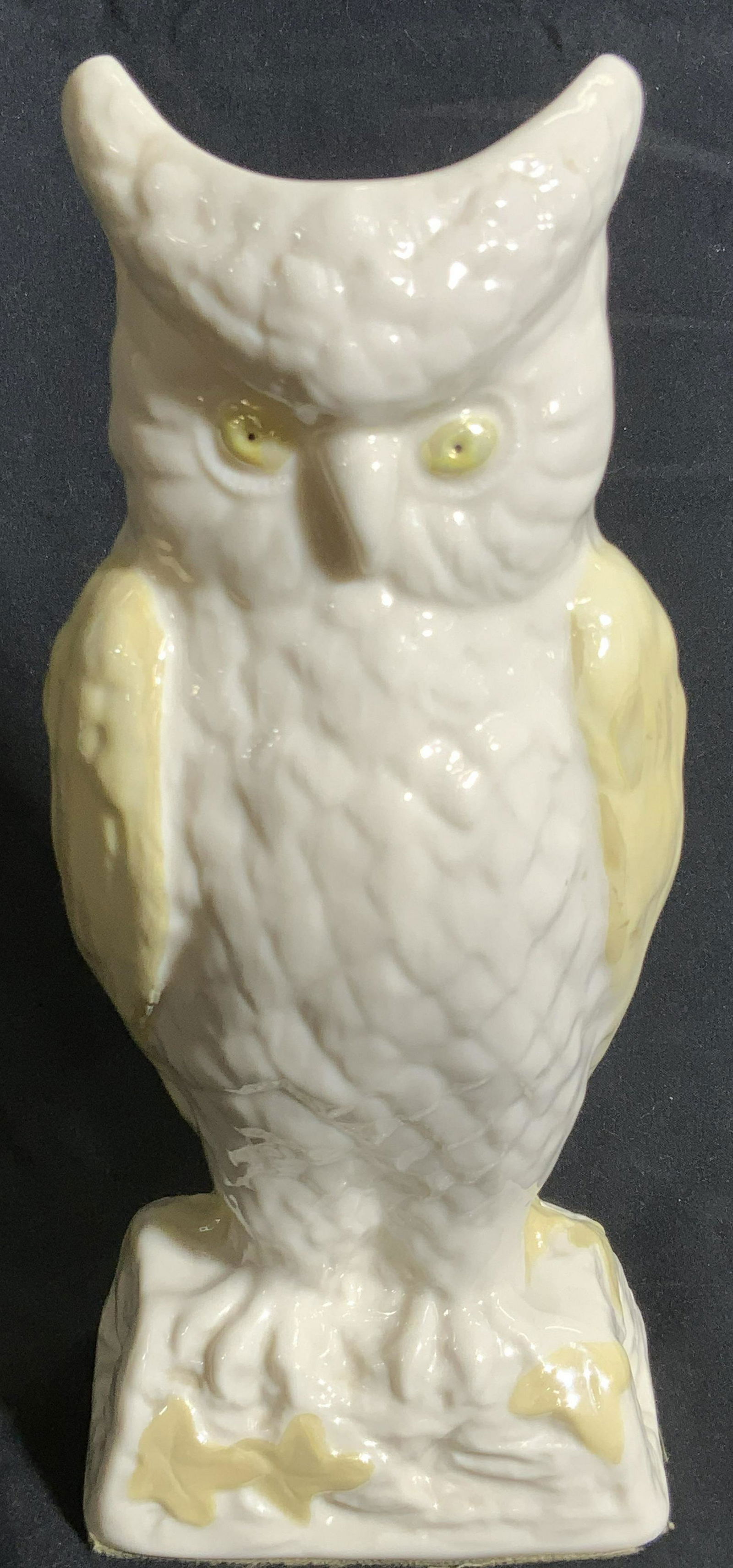 BELLEEK IRELAND Vintage Porcelain Owl Vase Vessel (1 of 13)