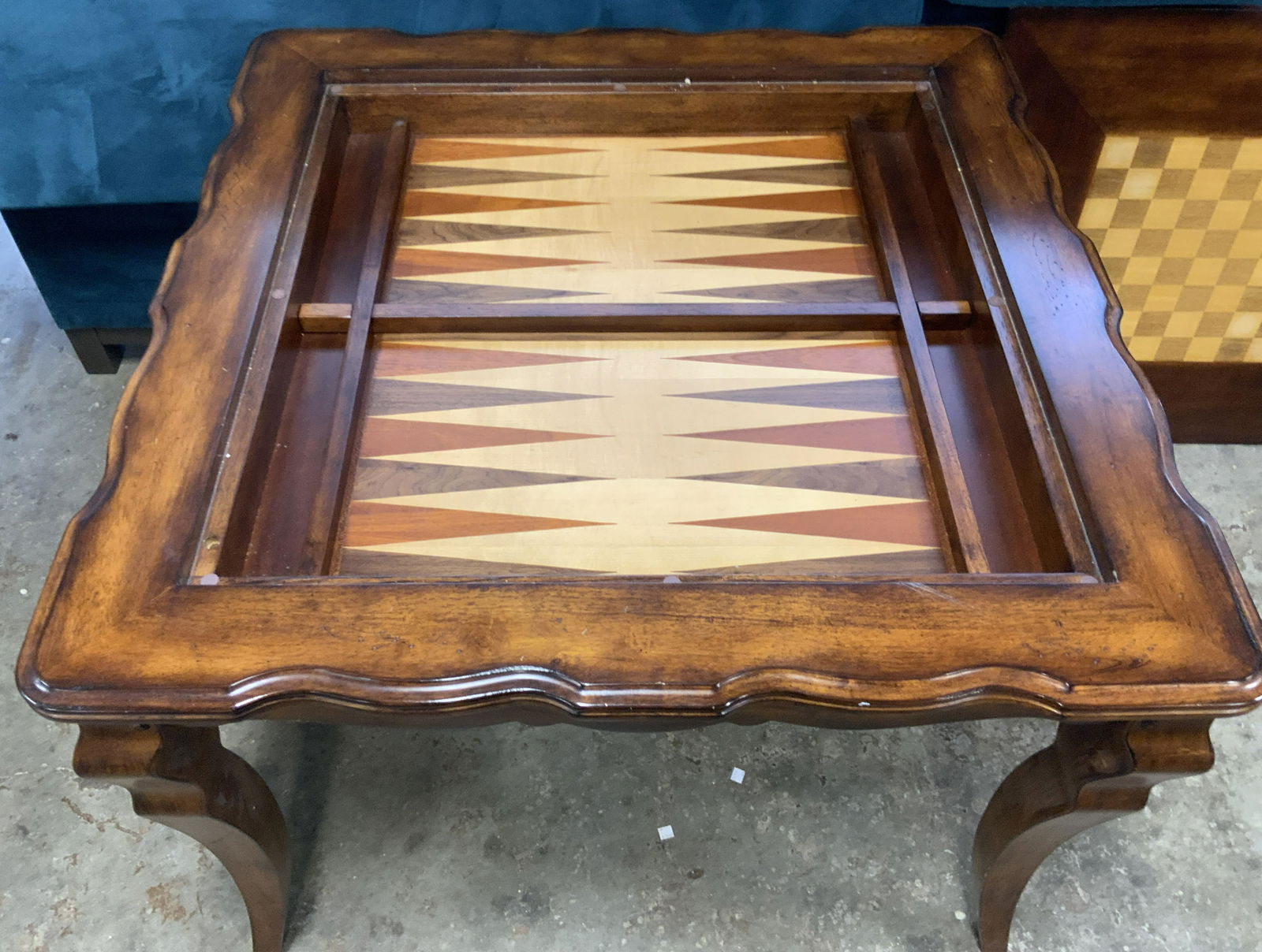 Vntg Wooden Game Table W/ Oversized Chess Pieces (1 of 20)