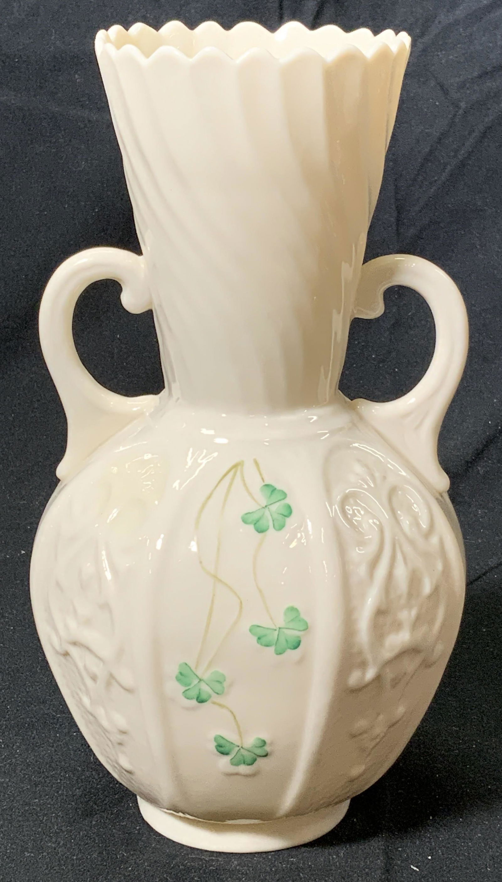 BELLEEK Vintage Ceramic Vase w Handles (1 of 6)