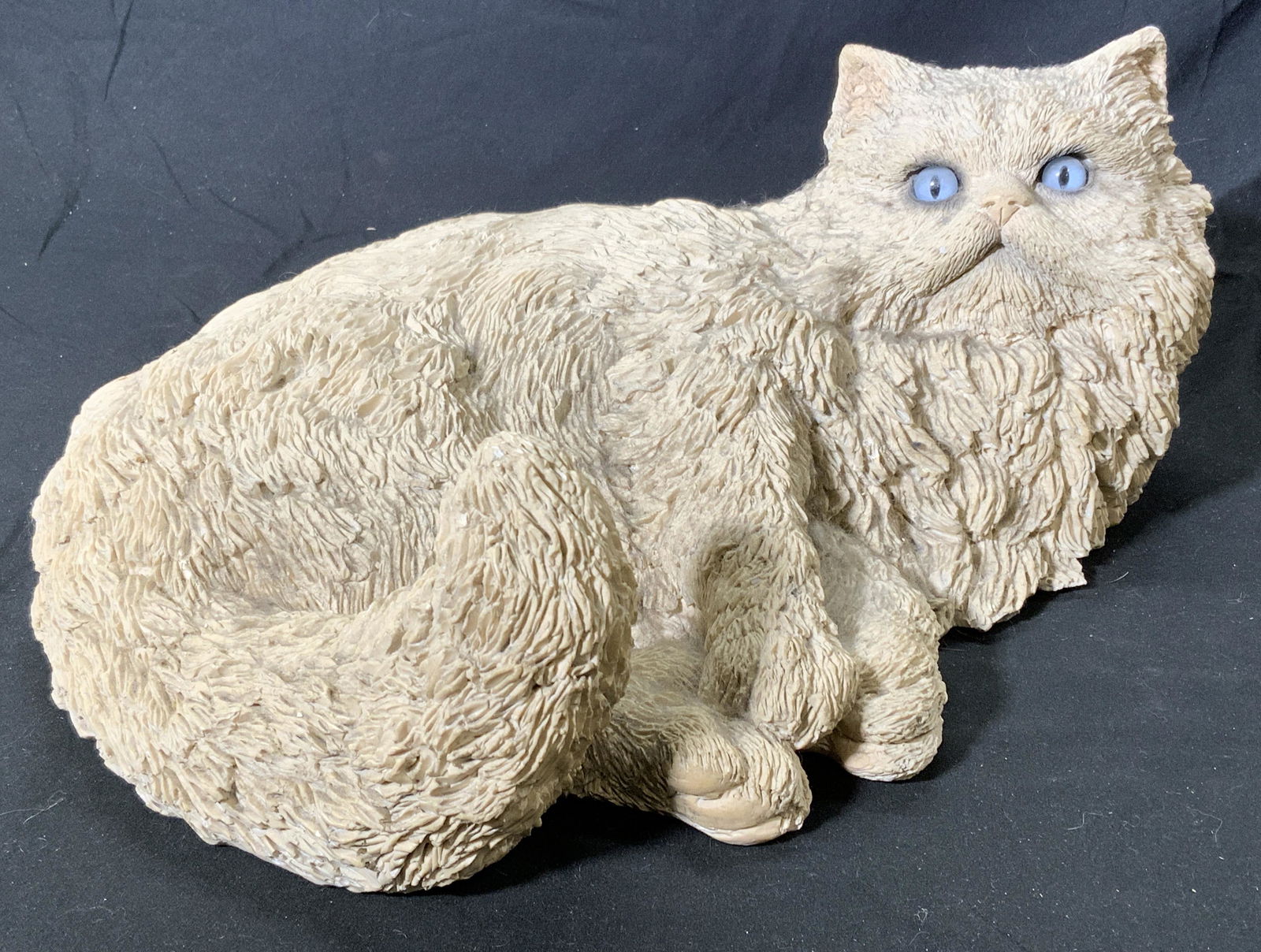 United Design CLASSIC CRITTERS Vintage Cat Figure (1 of 5)