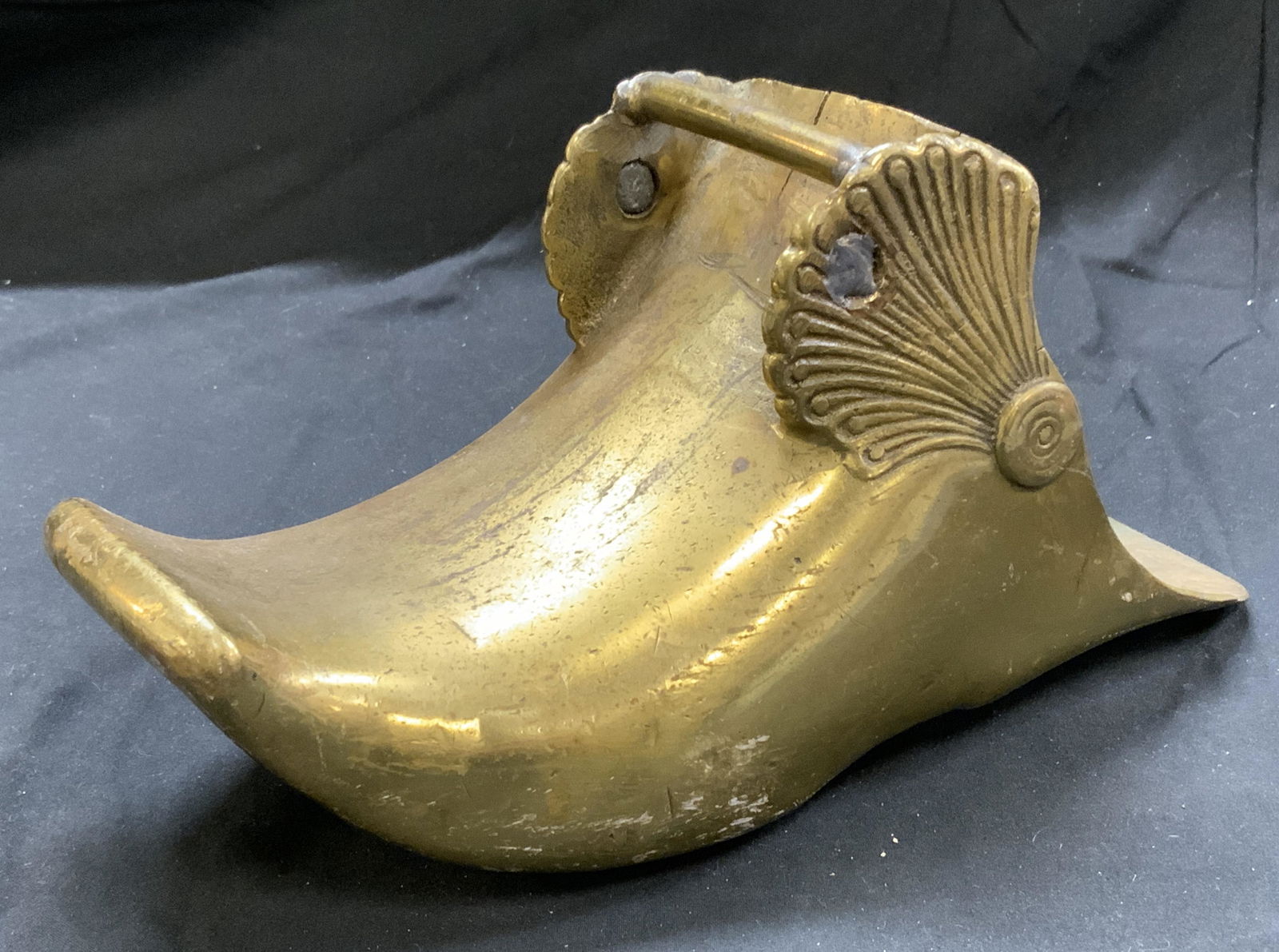 Vintage Brass Conquistador Stirrup (1 of 5)