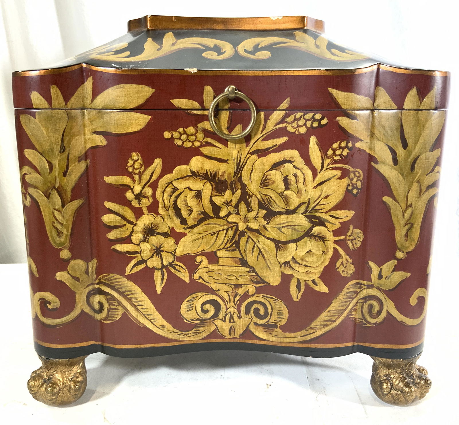 Ornately Detailed Lacquered Footed Box W Lid (1 of 10)