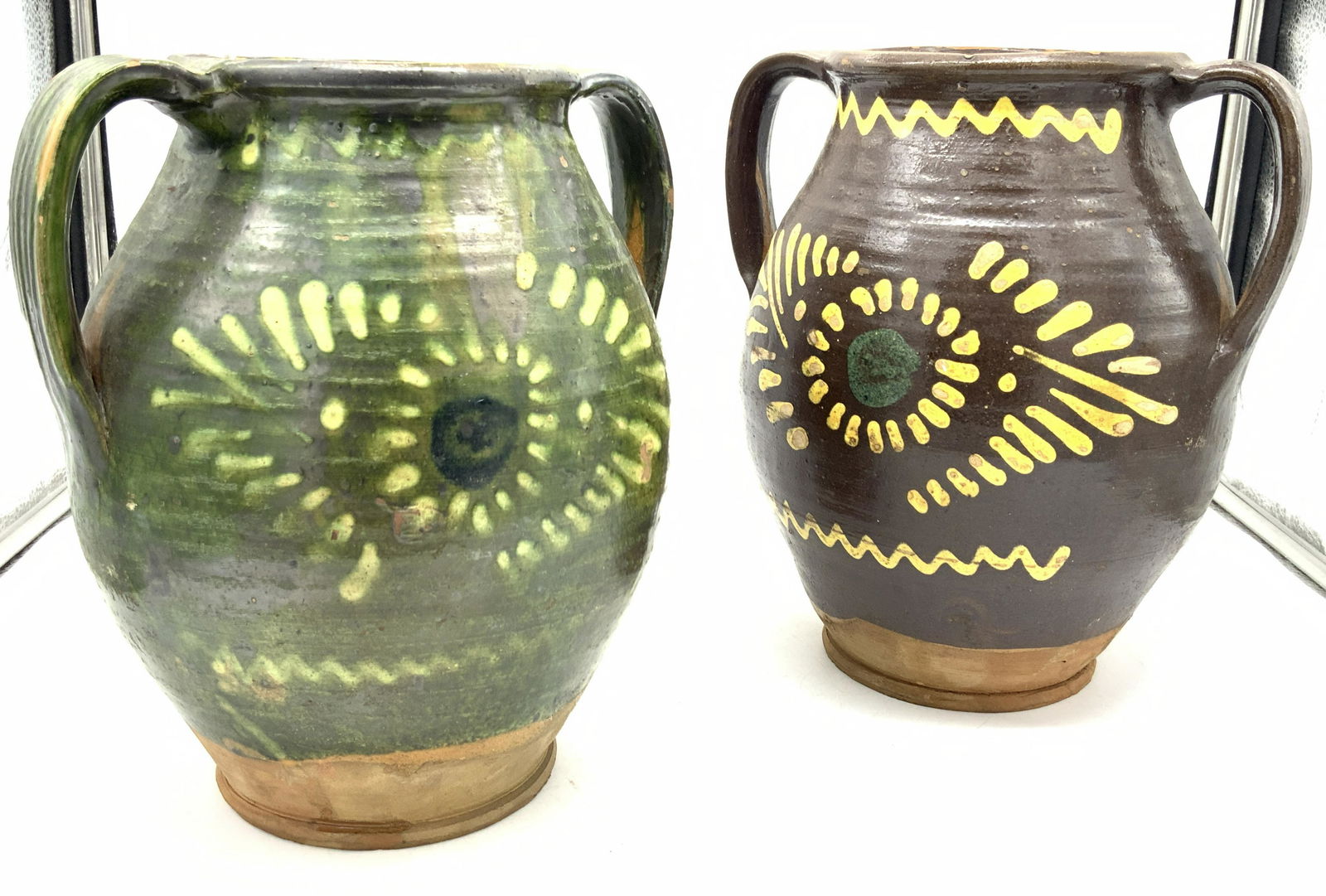 2 Vintage Crafted Ceramic Pots (1 of 8)