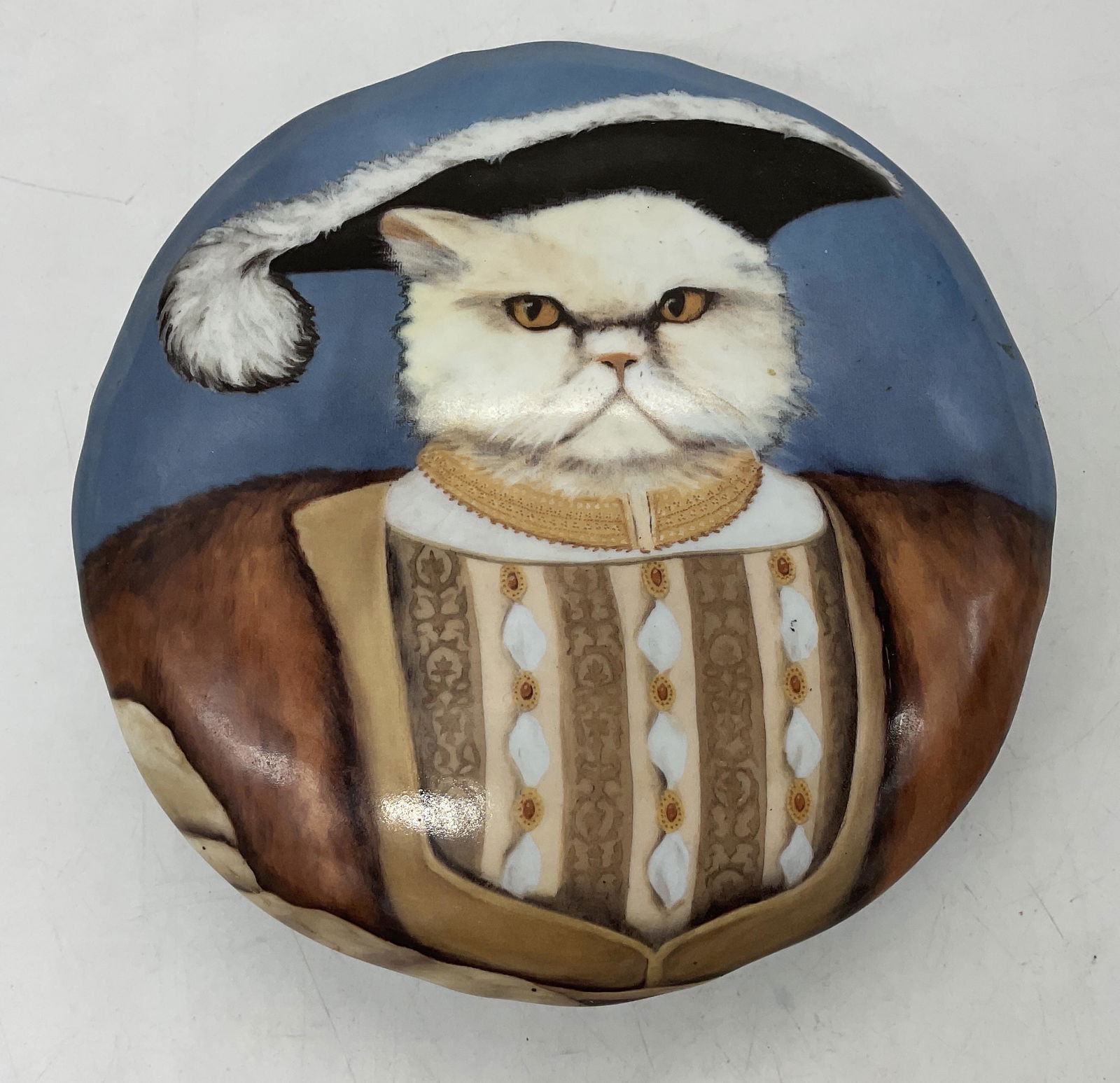 CAROL LEW Renaissance Cat Ceramic Trinket Box (1 of 9)