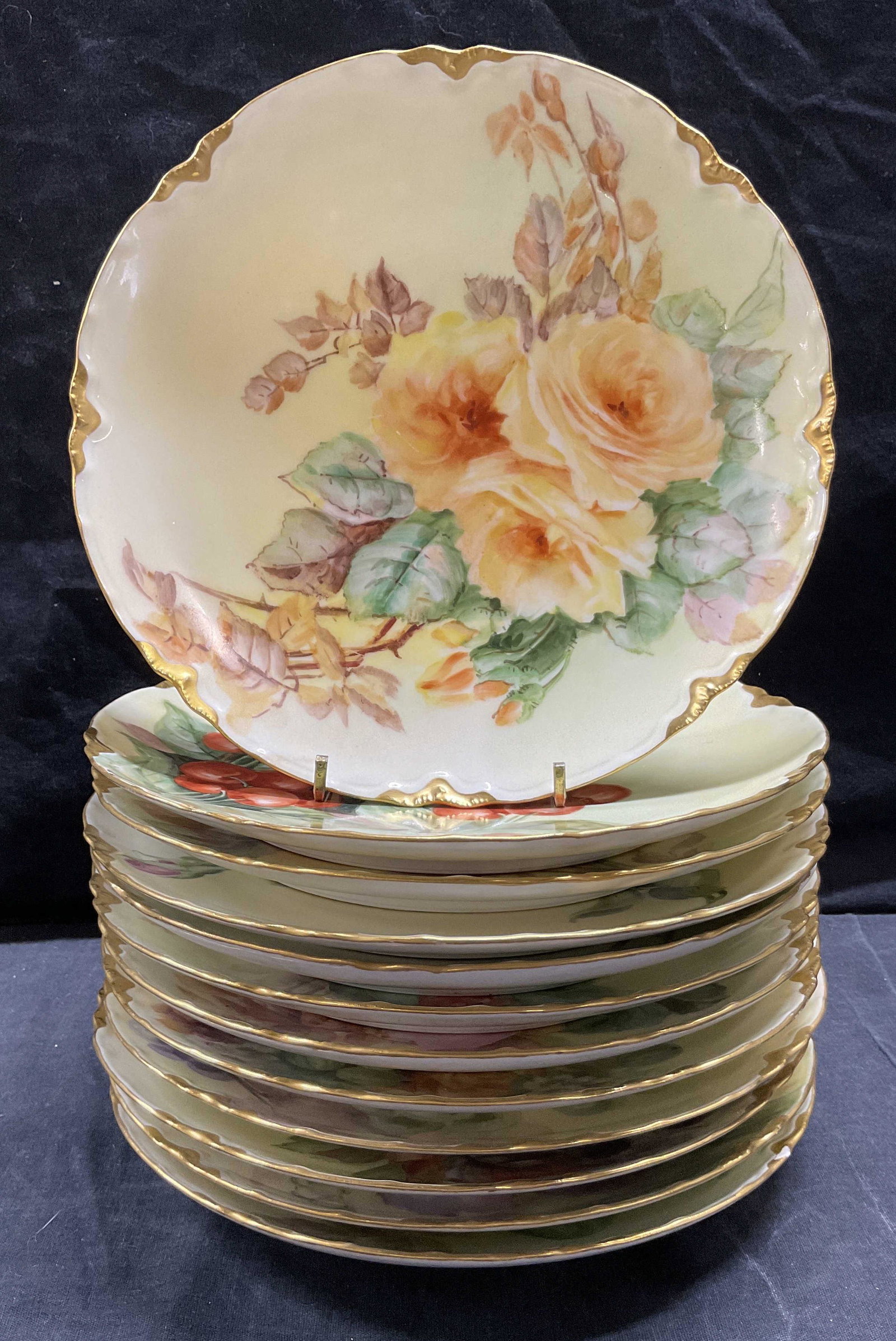 Set 12 Vintage HAVILAND Porcelain Plates: Set 12 Vintage HAVILAND Porcelain Plates, circa 1894-1931, hand painted floral design with gilt rim, stamps read Haviland FRANCE, all measure 8 5/8 inches in diameter, surface wear and chips to some p