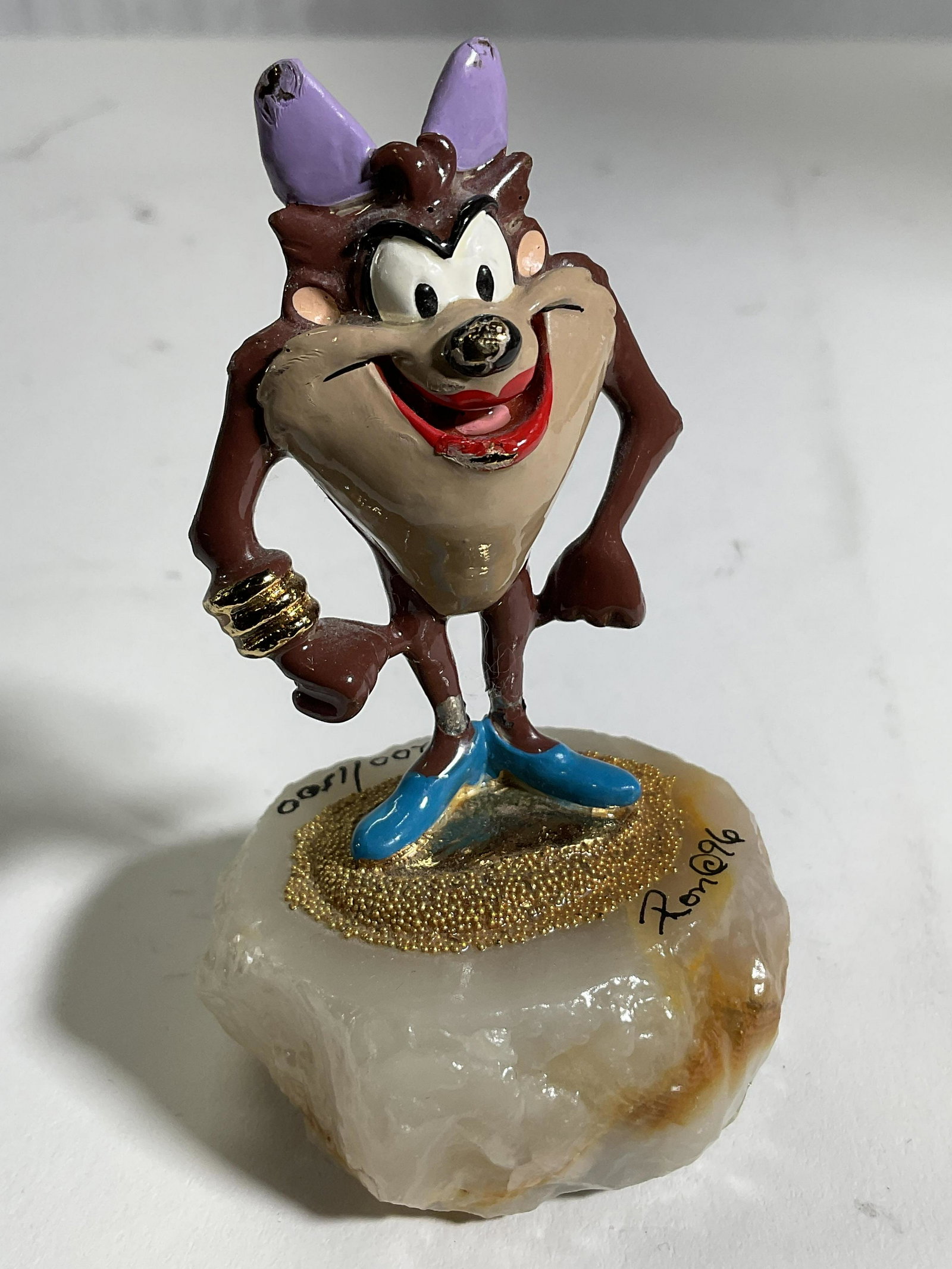 Signed Ron Lee She-Devil Figure, 1996 Looney Tunes (1 of 5)