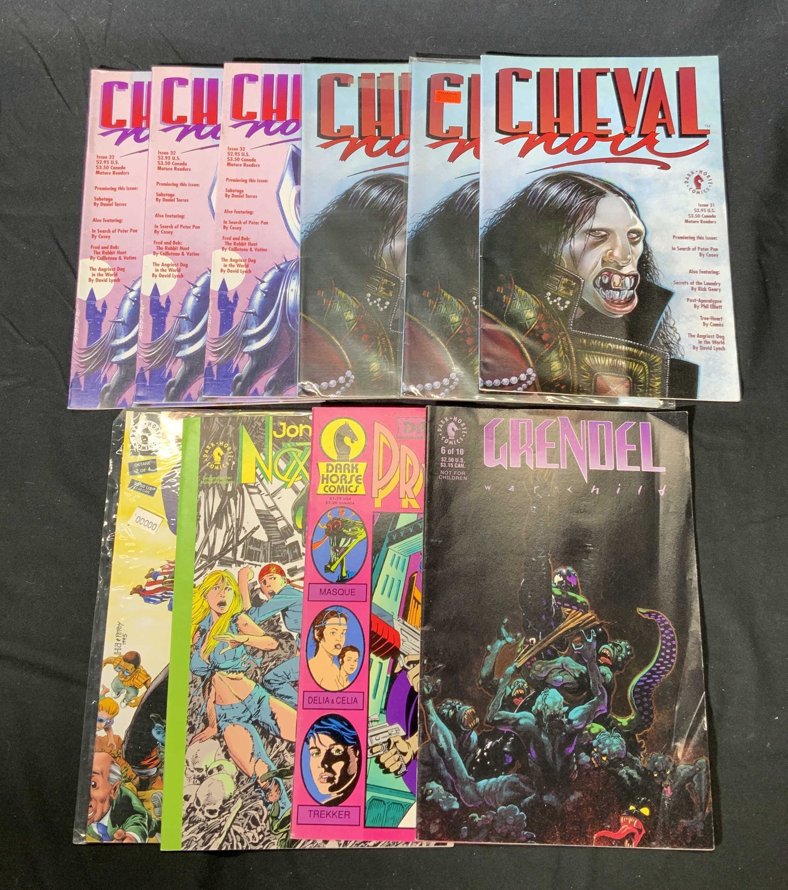 Lot 10 vintage DARK HORSE Comic Books (1 of 3)