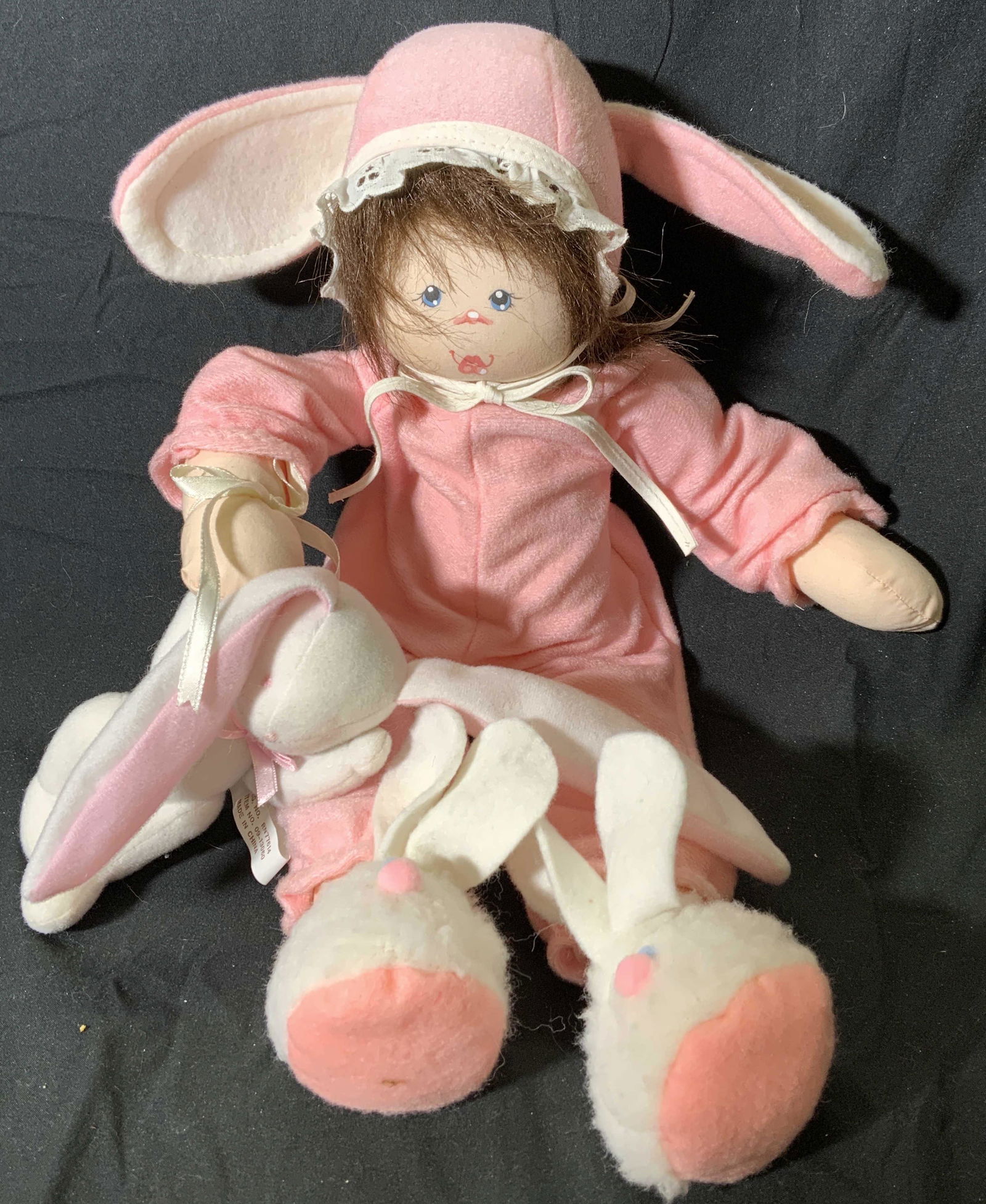 MY WORLD OF DOLLS Girl in Bunny Costume (1 of 7)