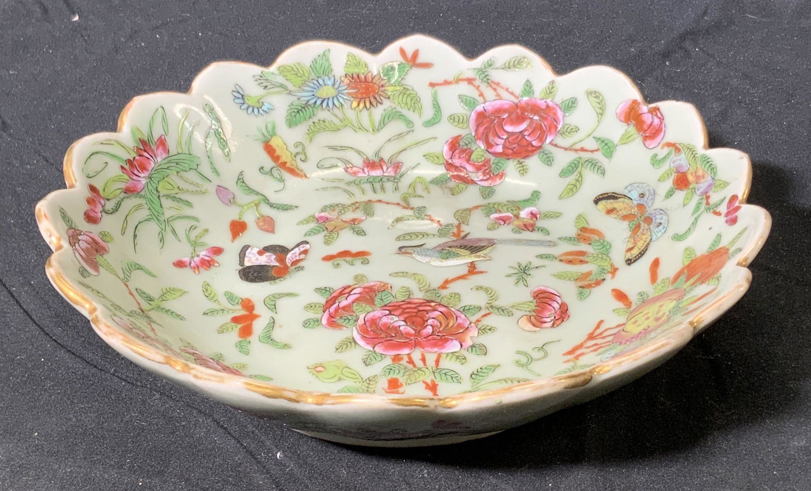 Decorative Ceramic Bowl w Floral Motif (1 of 6)