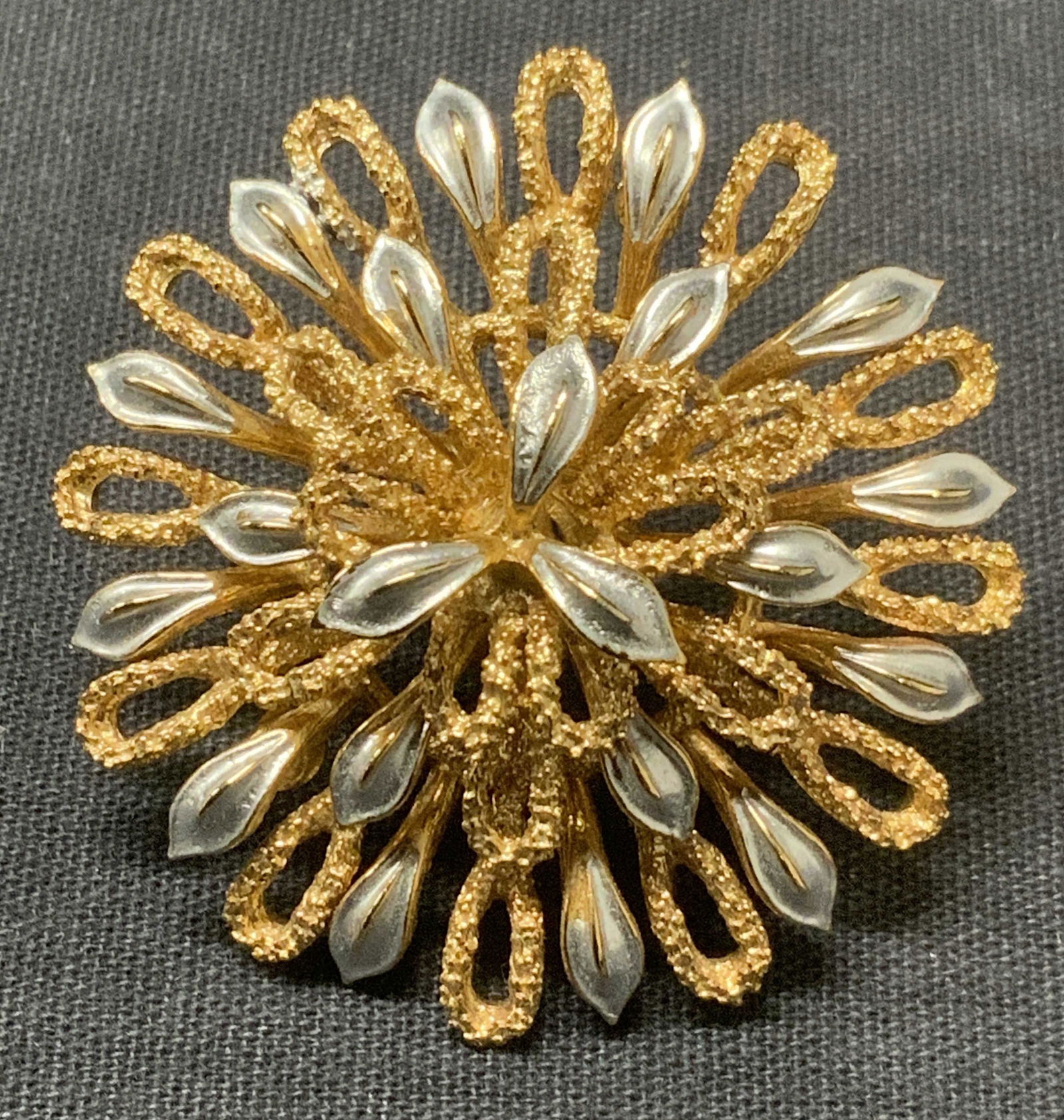 TRIFARI Gold & Silver Toned Lily Brooch (1 of 4)