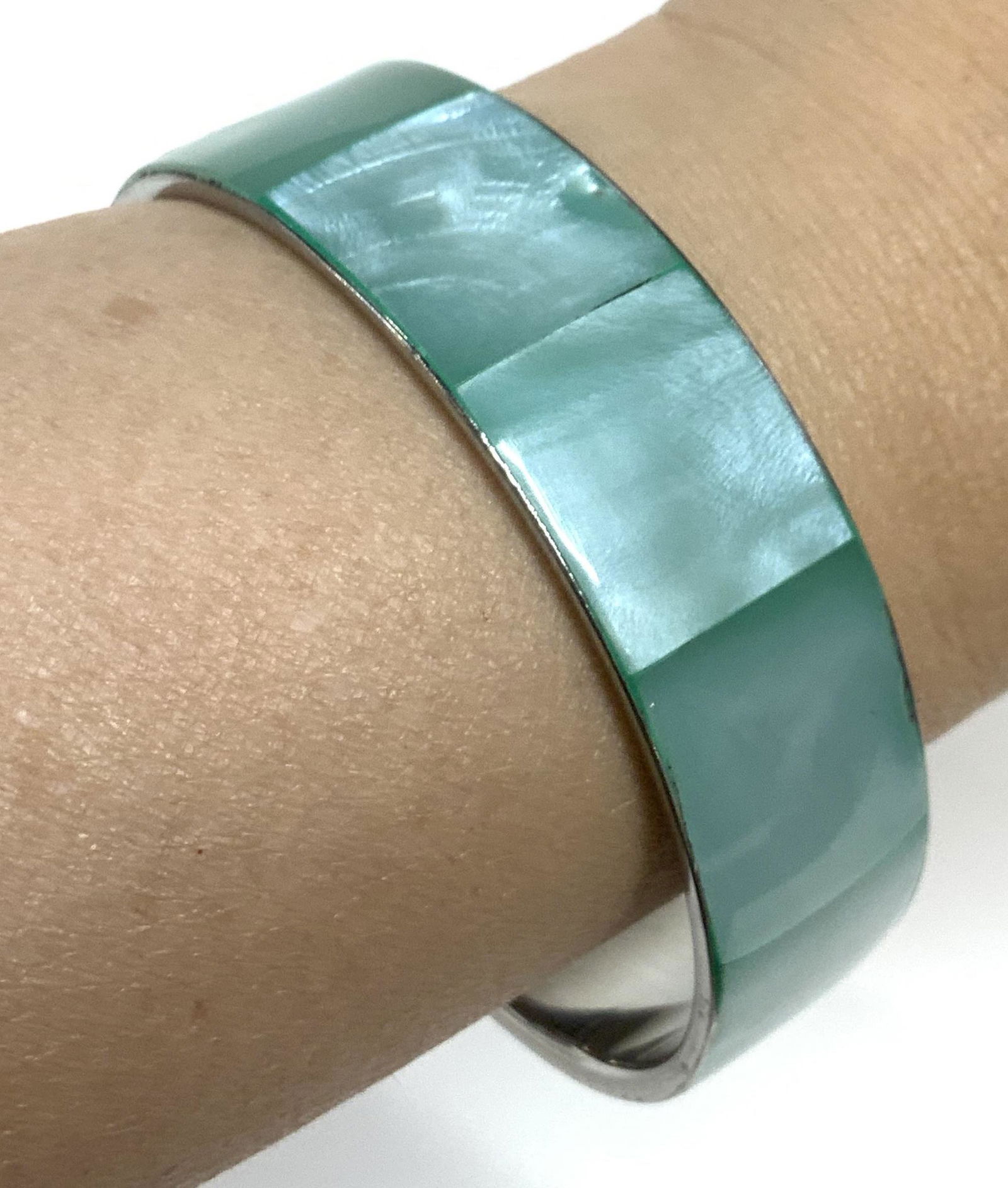 Dyed Mother Of Pearl Fashion Bangle (1 of 3)