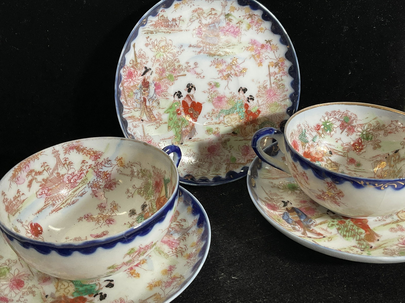 2 Pairs Asian Tea Cup & Saucer (1 of 9)