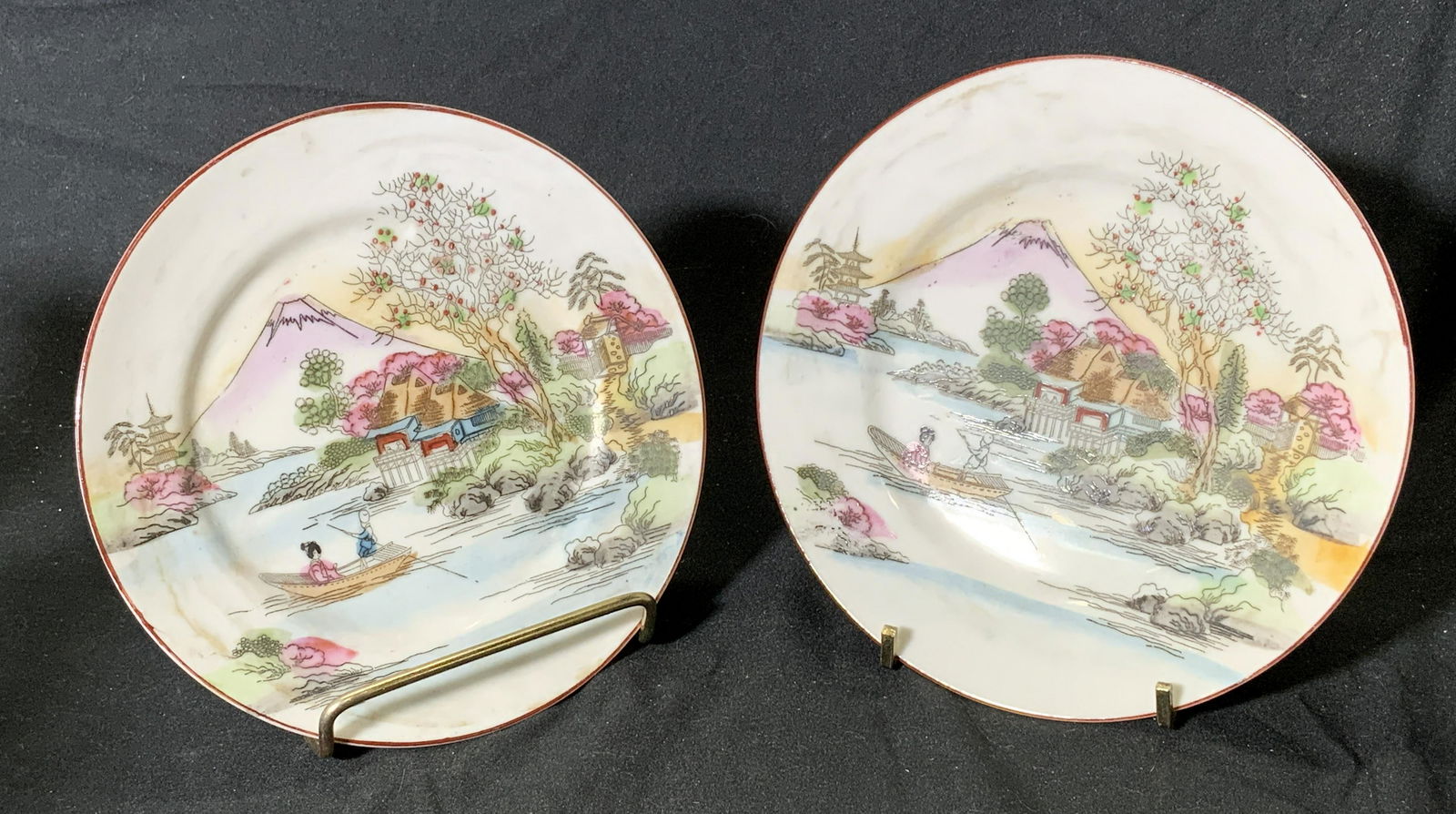 Lot 2 Hand Painted Japanese Decorative Plates (1 of 5)